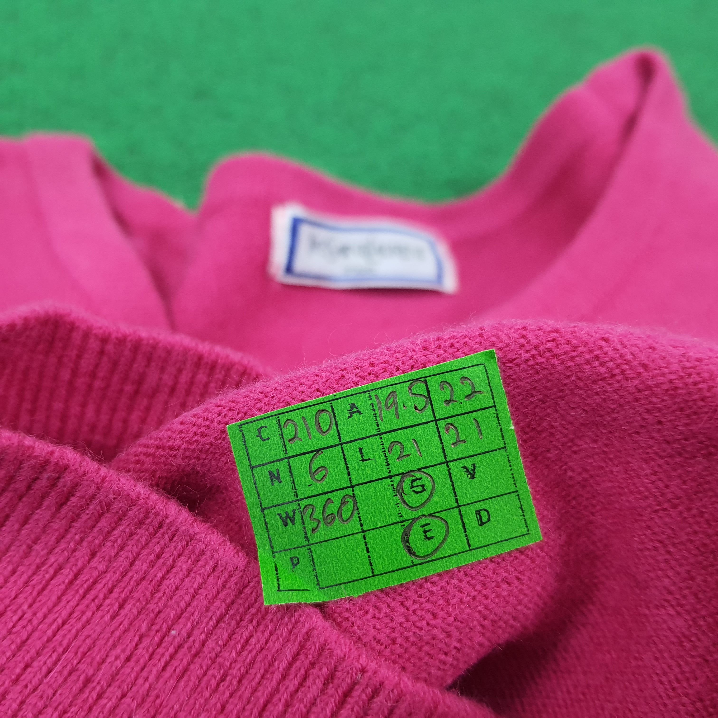 Vintage × Yves Saint Laurent Vintage Yves Saint Laurent Paris Italian Designer Sweatshirt Size S / US 4 / IT 40 - 9 Thumbnail