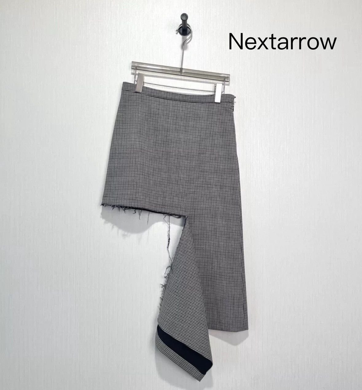 Balenciaga Balenciaga grid damaged short skirt Size 26" / US 2 / IT 38 - 1 Thumbnail