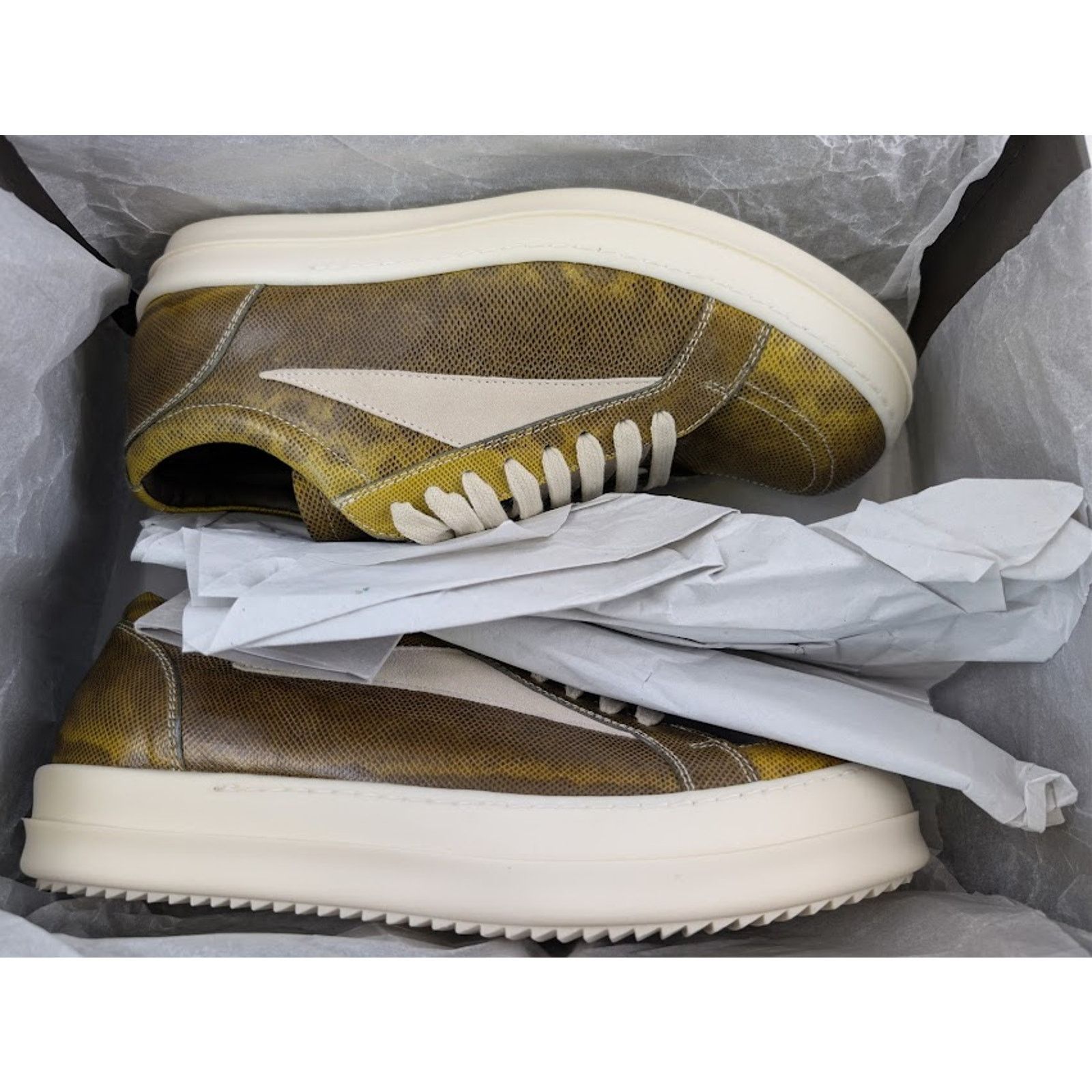 Rick Owens o1rshd1 Hollywood Vintage Sneakers in Acid / Milk / Milk Size US 7 / EU 40 - 21 Thumbnail