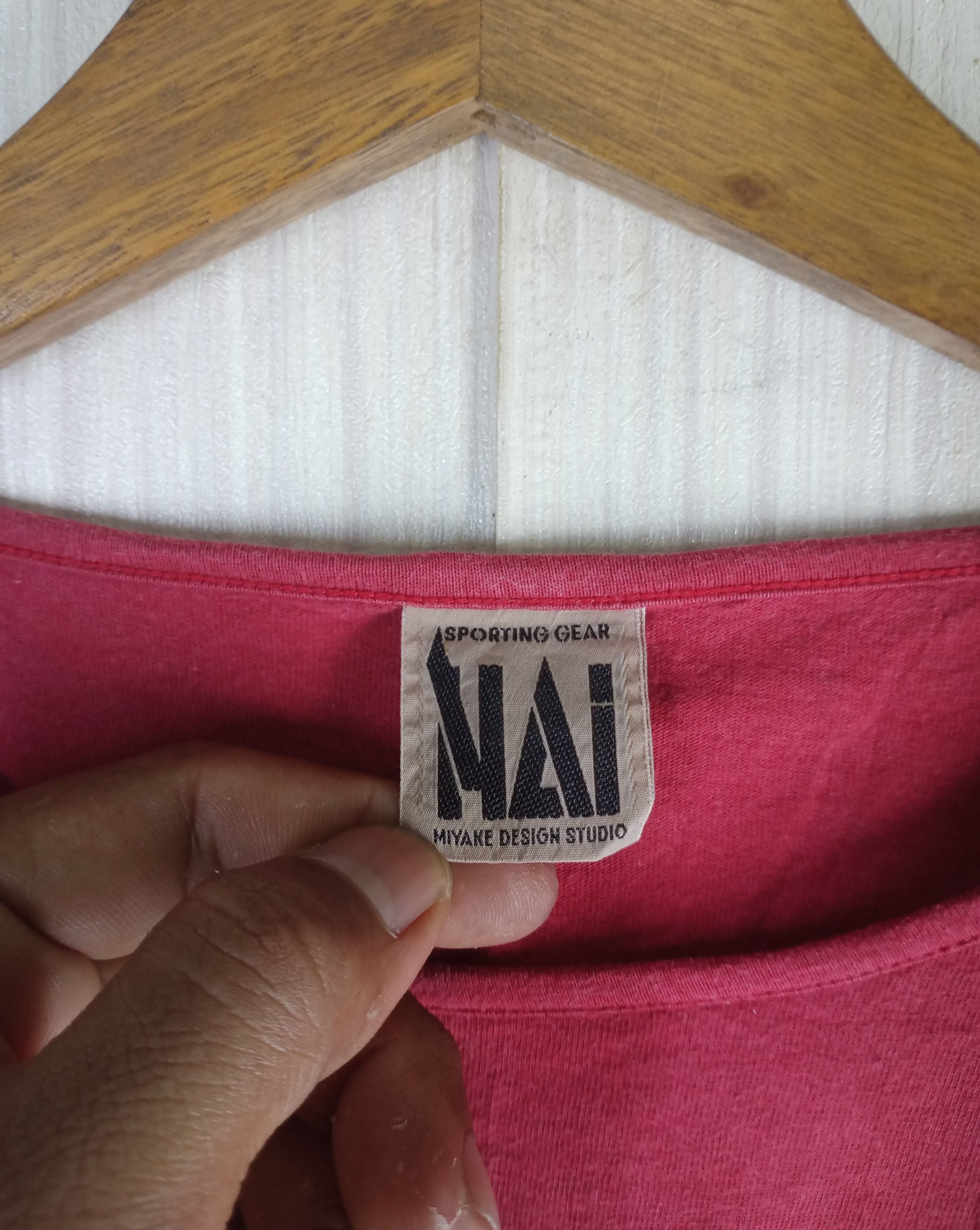 Hai Sporting Gear Rare Vintage Hai Sporting Gear Issey Miyake Tee Size US M / EU 48-50 / 2 - 3 Thumbnail