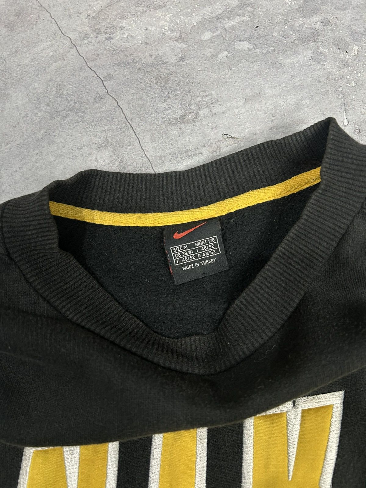 Nike Vintage Y2k Nike Big Swoosh Sweatshirt Size US M / EU 48-50 / 2 - 10 Thumbnail