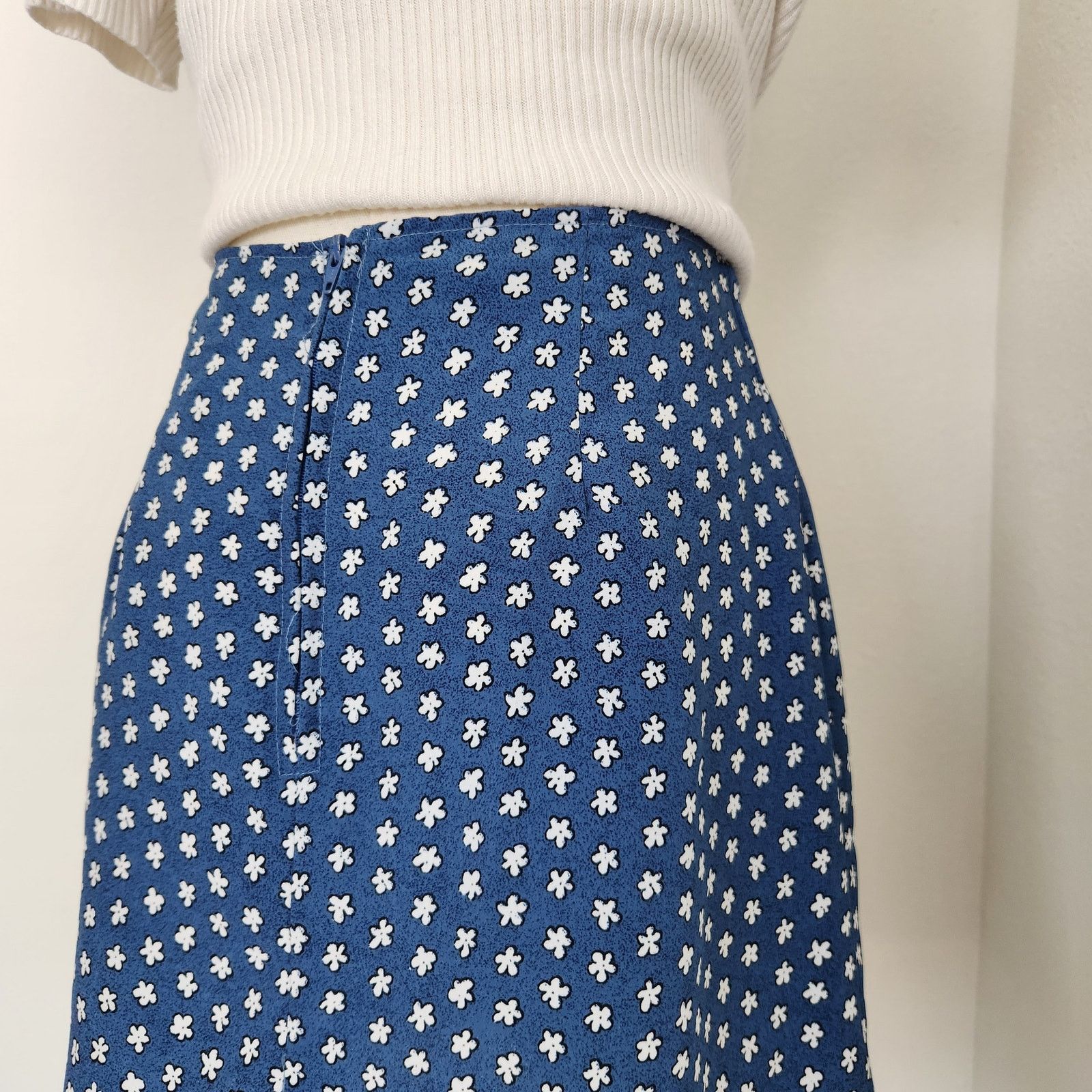 Vintage Vintage 90s Blue Floral Mini Skirt XS Size 26" / US 2 / IT 38 - 7 Thumbnail