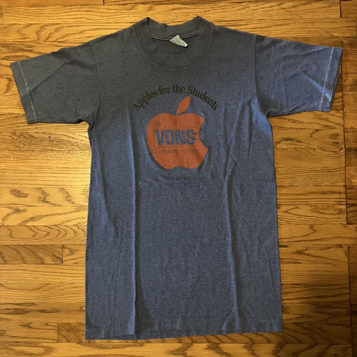 Vintage 1980s Apple T-Shirt Size US S / EU 44-46 / 1 - 1 Thumbnail