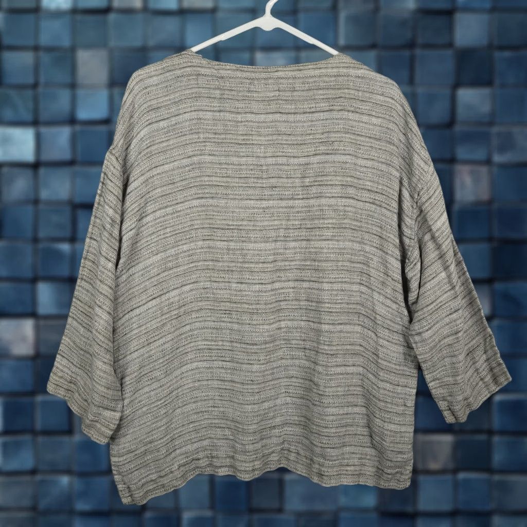 J. Jill J. Jill Blouse Shirt Linen Gray Solid V-Neck Long Sleeve 1/2 Button Up Size M Women Regular Casual All Seasons Size M / US 6-8 / IT 42-44 - 1 Thumbnail