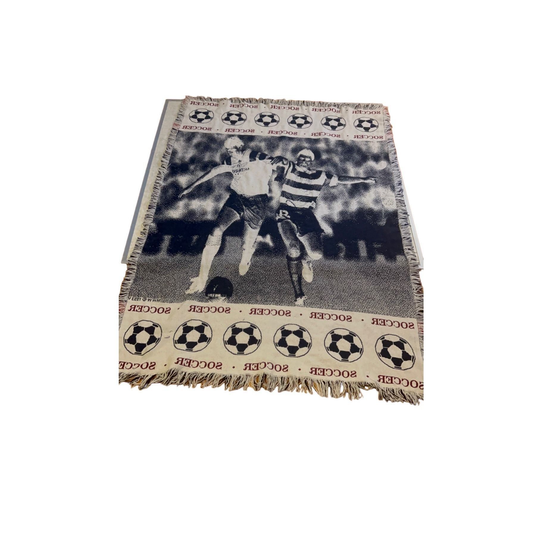 Vintage Vintage 90s Soccer MWW 1993 Tapestry Blanket Size ONE SIZE - 3 Thumbnail