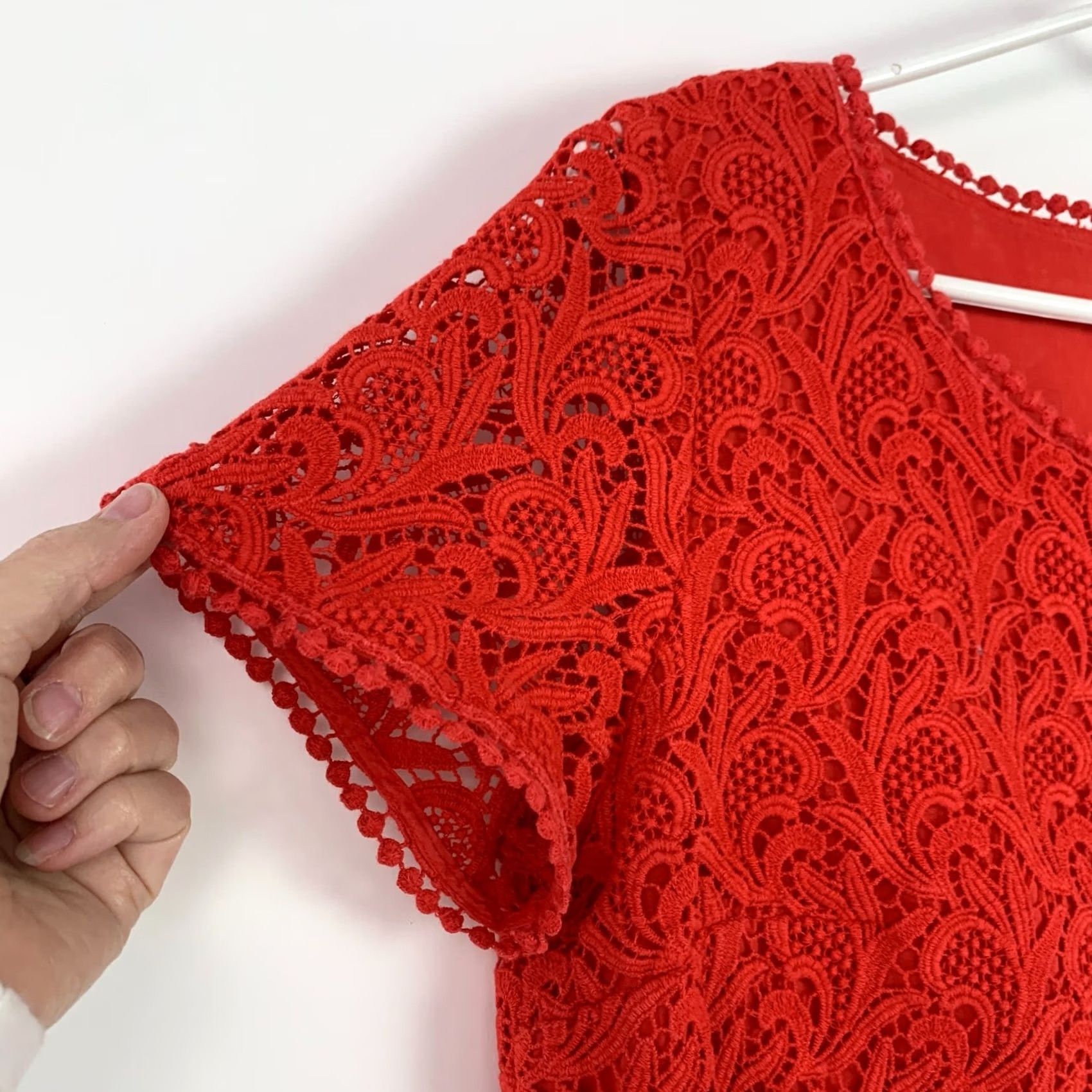 Talbots Talbots Crochet Tomato Red Short Sleeve Blouse Shirt Top Size 8 Women Visible Zipper Pullover Pattern: Paisley Size M / US 6-8 / IT 42-44 - 2 Thumbnail