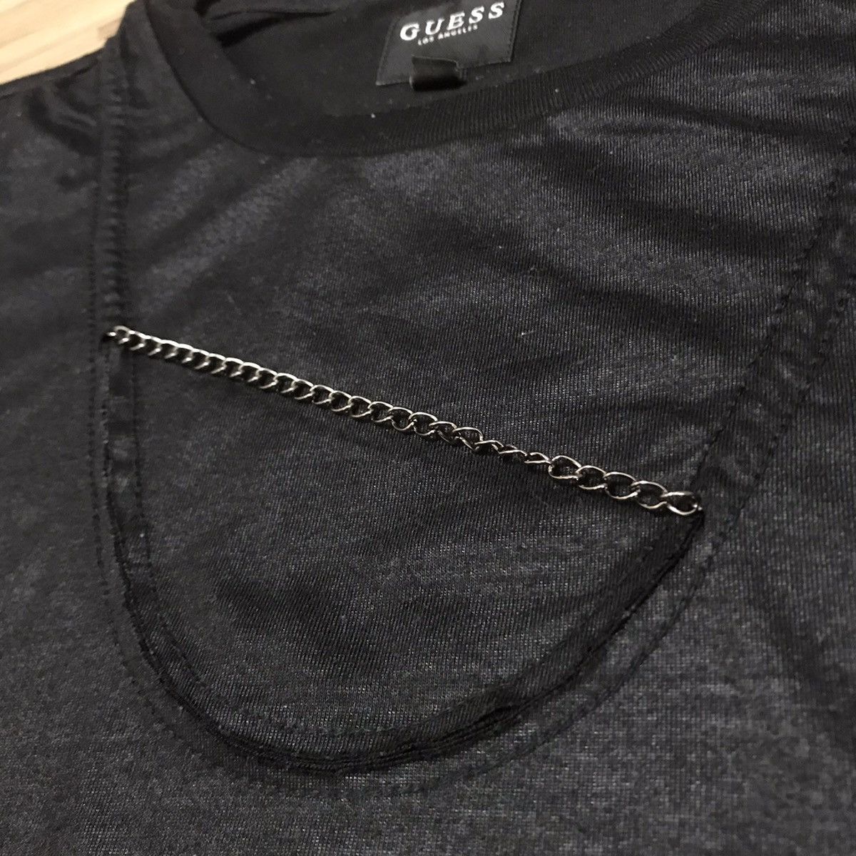 Guess GUESS LOS ANGELES CHAINED DISIGNER RARE TEE Size M / US 6-8 / IT 42-44 - 12 Thumbnail