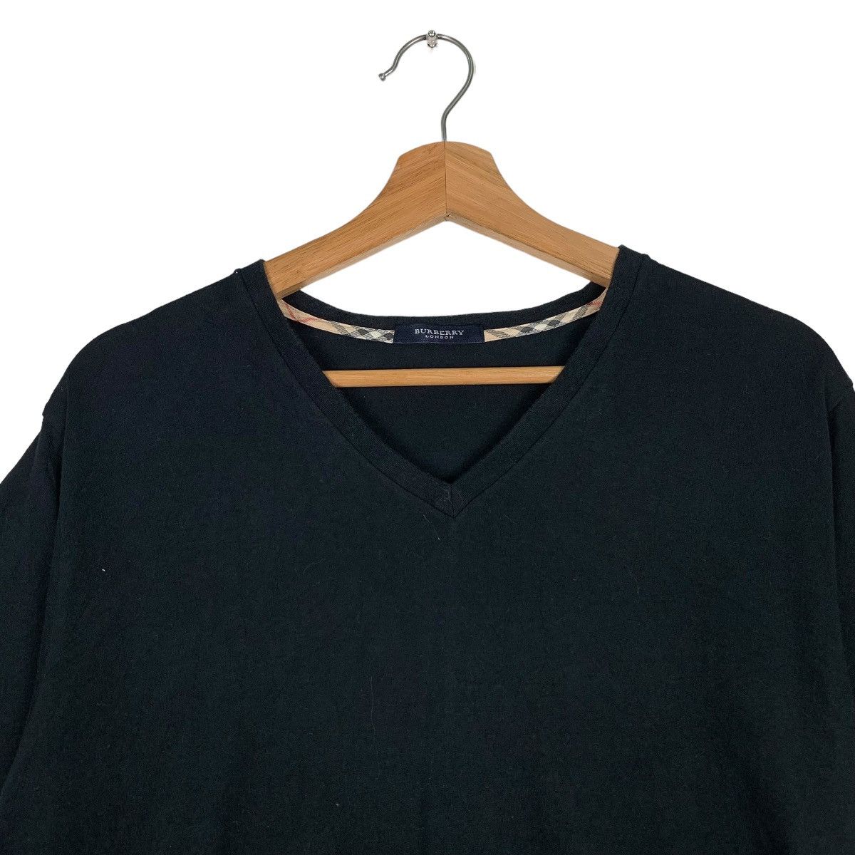 Burberry BURBERRY LONDON V NECK PLAIN T SHIRT #0186-C9 Size US M / EU 48-50 / 2 - 3 Thumbnail