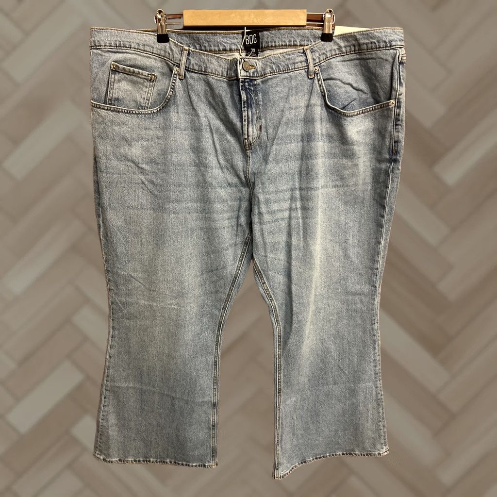 Urban Outfitters BDG Urban Outfitters Jeans Low Rise Flare 40 NWT Women Blue Cropped Jeans Mens Womens Girls Size 27" / US 4 / IT 40 - 1 Thumbnail