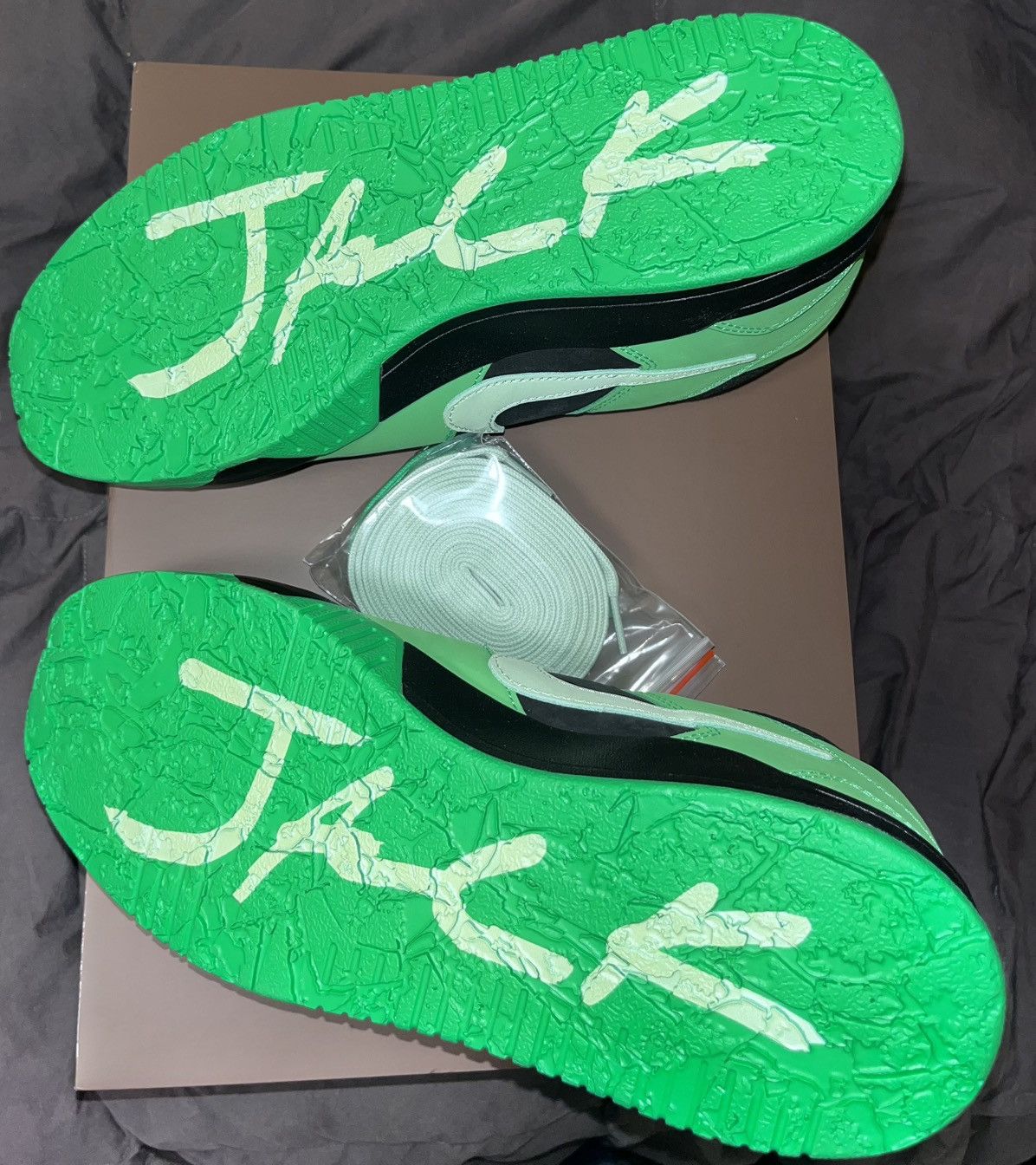 Nike × Travis Scott CJ1 T-REXX “GREEN SPARK” Size US 10 / EU 43 - 7 Thumbnail