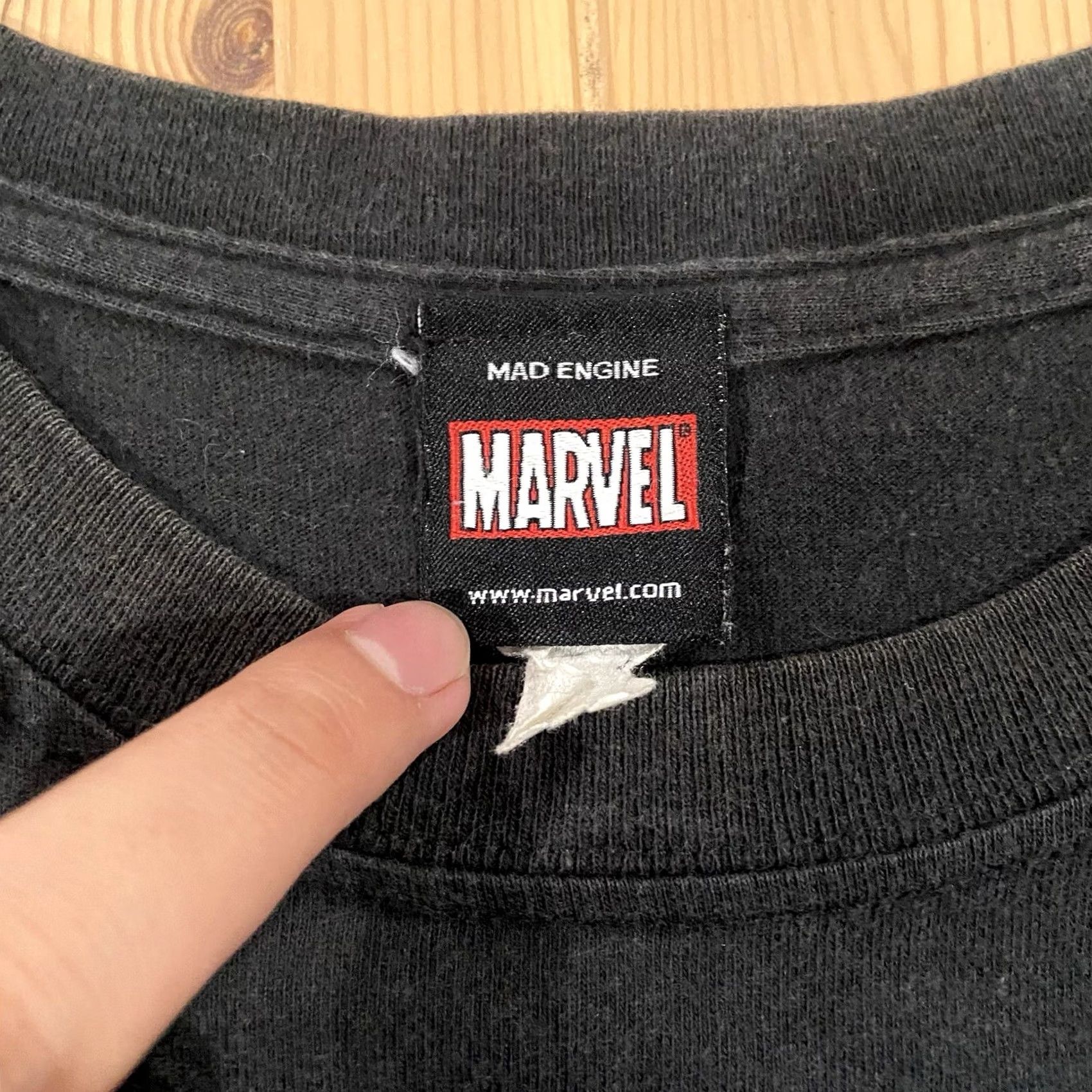 Vintage VINTAGE Marvel Shirt Mens Small Mad Engine Heroes Group Graphic 2000s Y2K Tee Spiderman Size US S / EU 44-46 / 1 - 4 Thumbnail