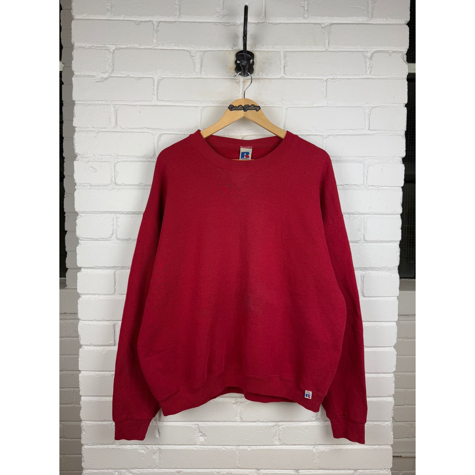 Vintage Vintage Russell Athletic Crewneck Sweatshirt Sz XL Burgundy Size US XL / EU 56 / 4 - 1 Thumbnail