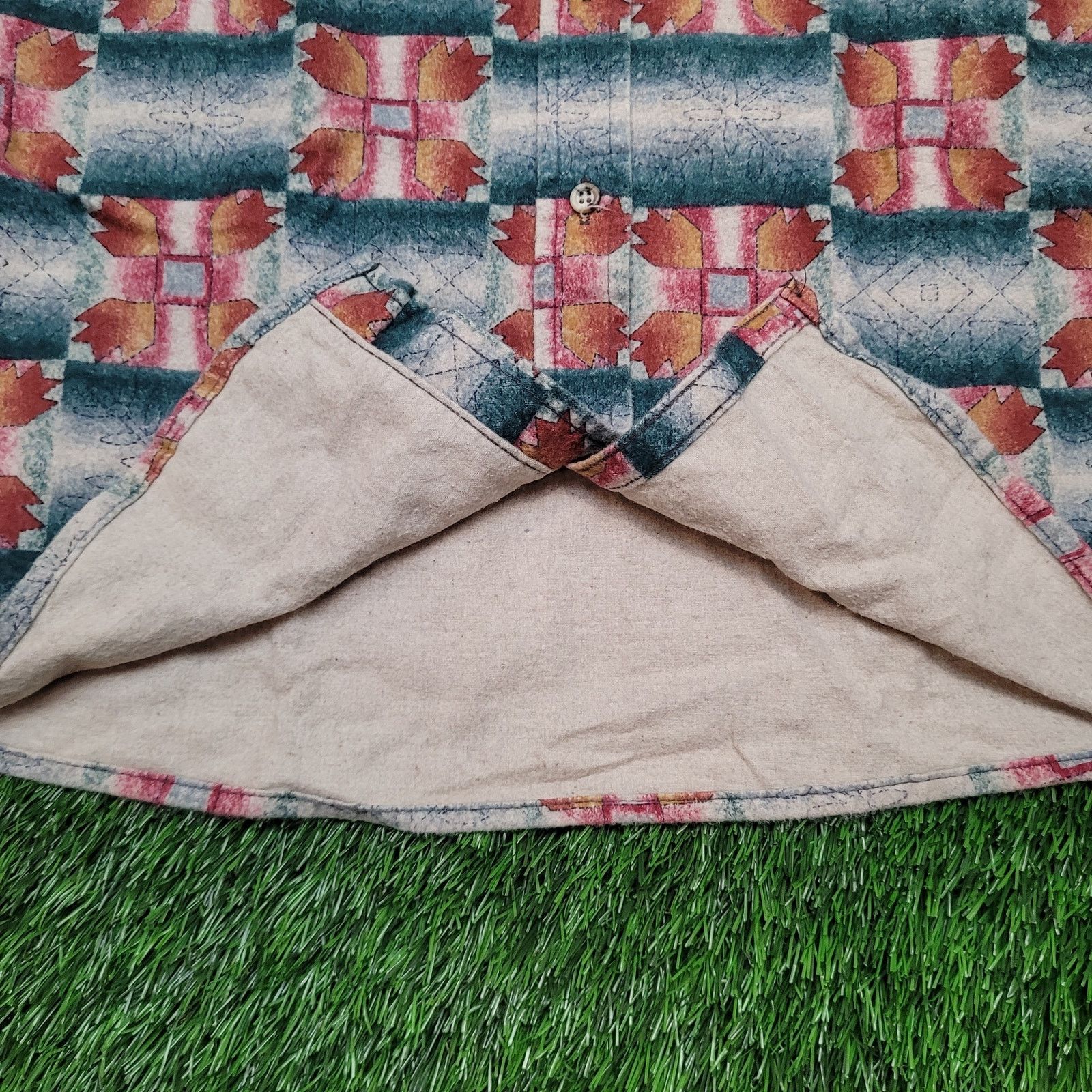 Cabelas VTG Cabela's Aztec Flannel Shirt Womens XL Oversized Chamois Size XL / US 12-14 / IT 48-50 - 3 Thumbnail