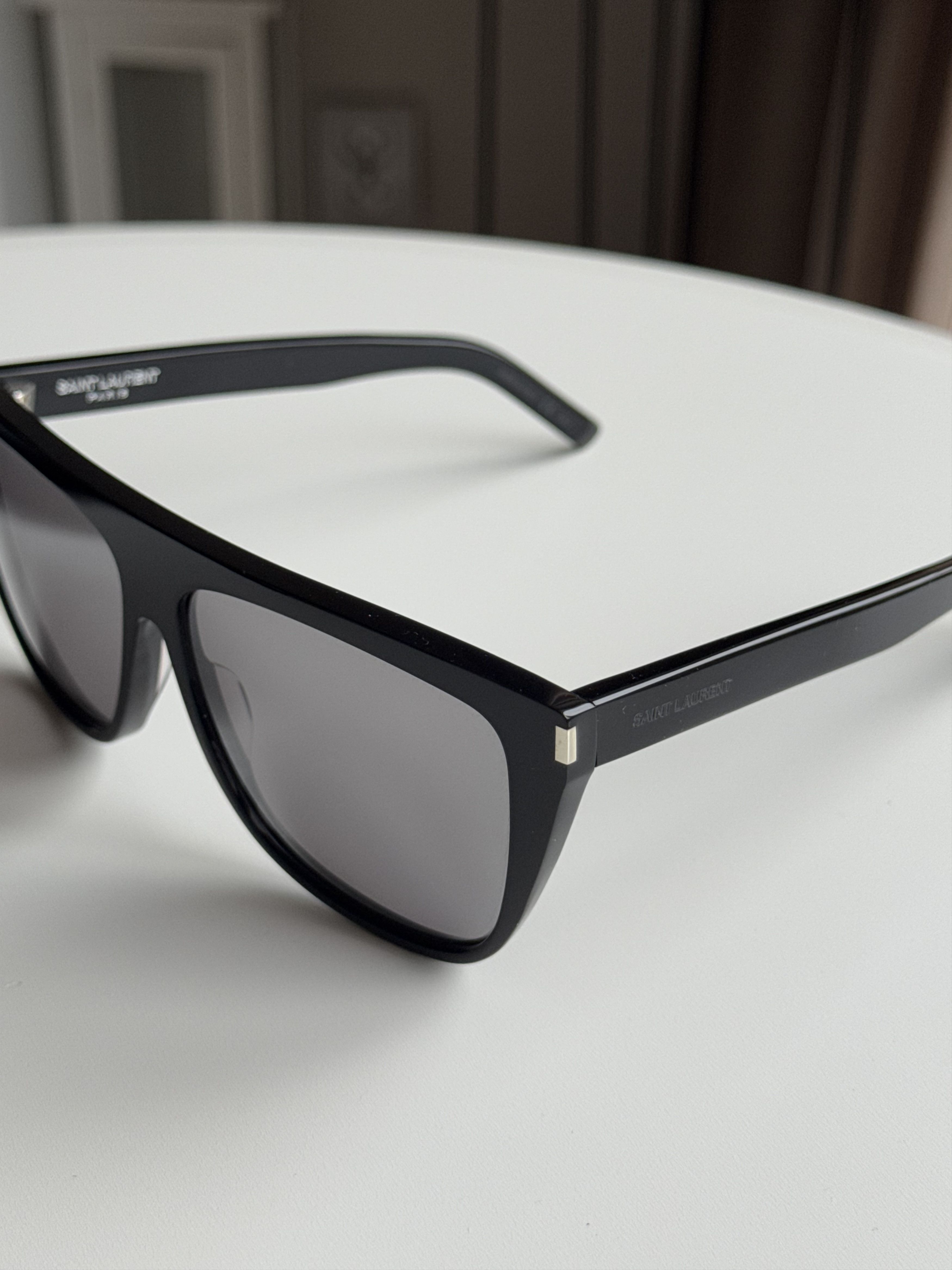 Saint Laurent Paris Saint Laurent Sunglasses Size ONE SIZE - 7 Thumbnail