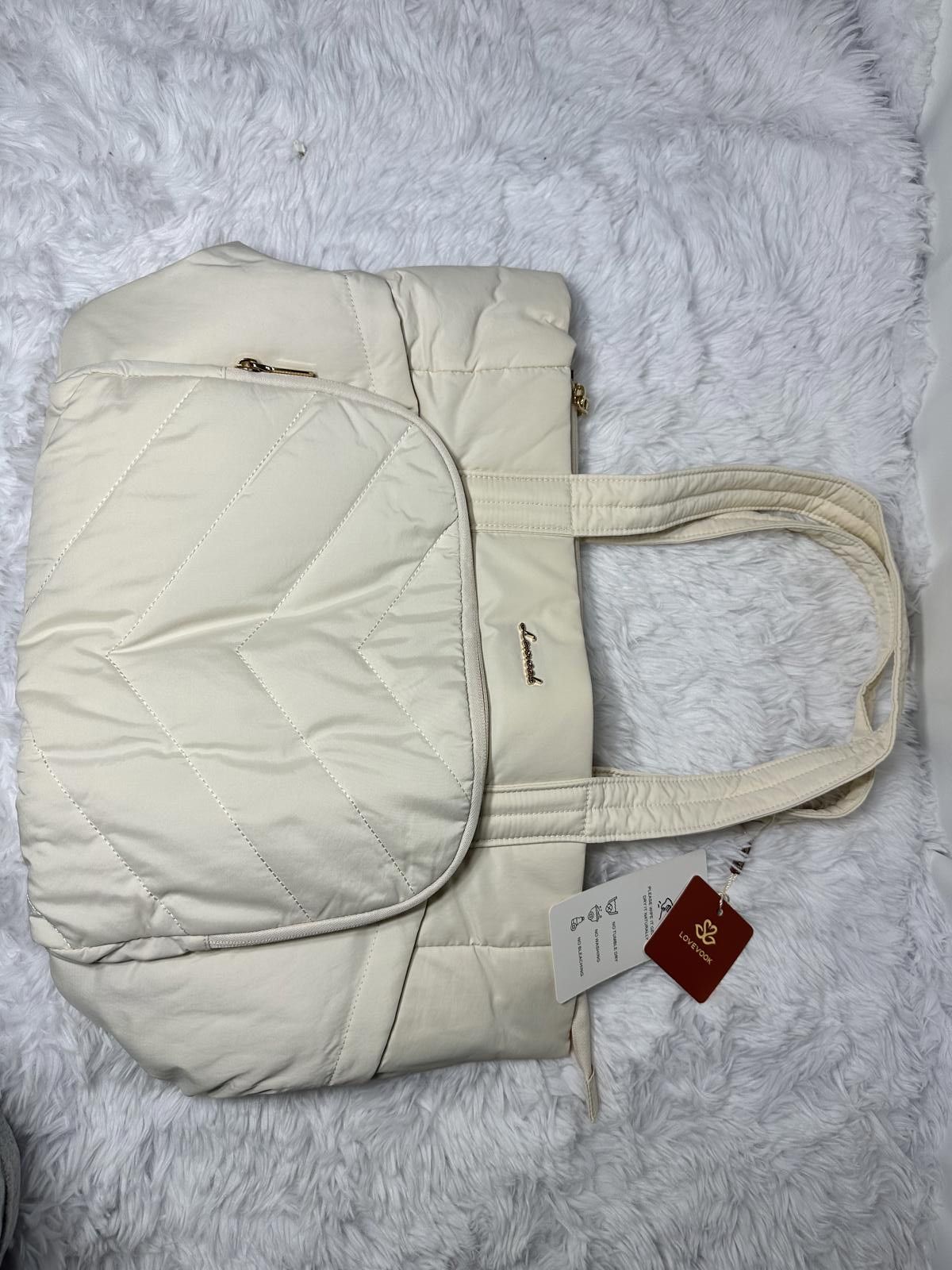 Other Lovevook Cream Quilted Tote Bag with Front Pocket Size ONE SIZE - 1 Thumbnail