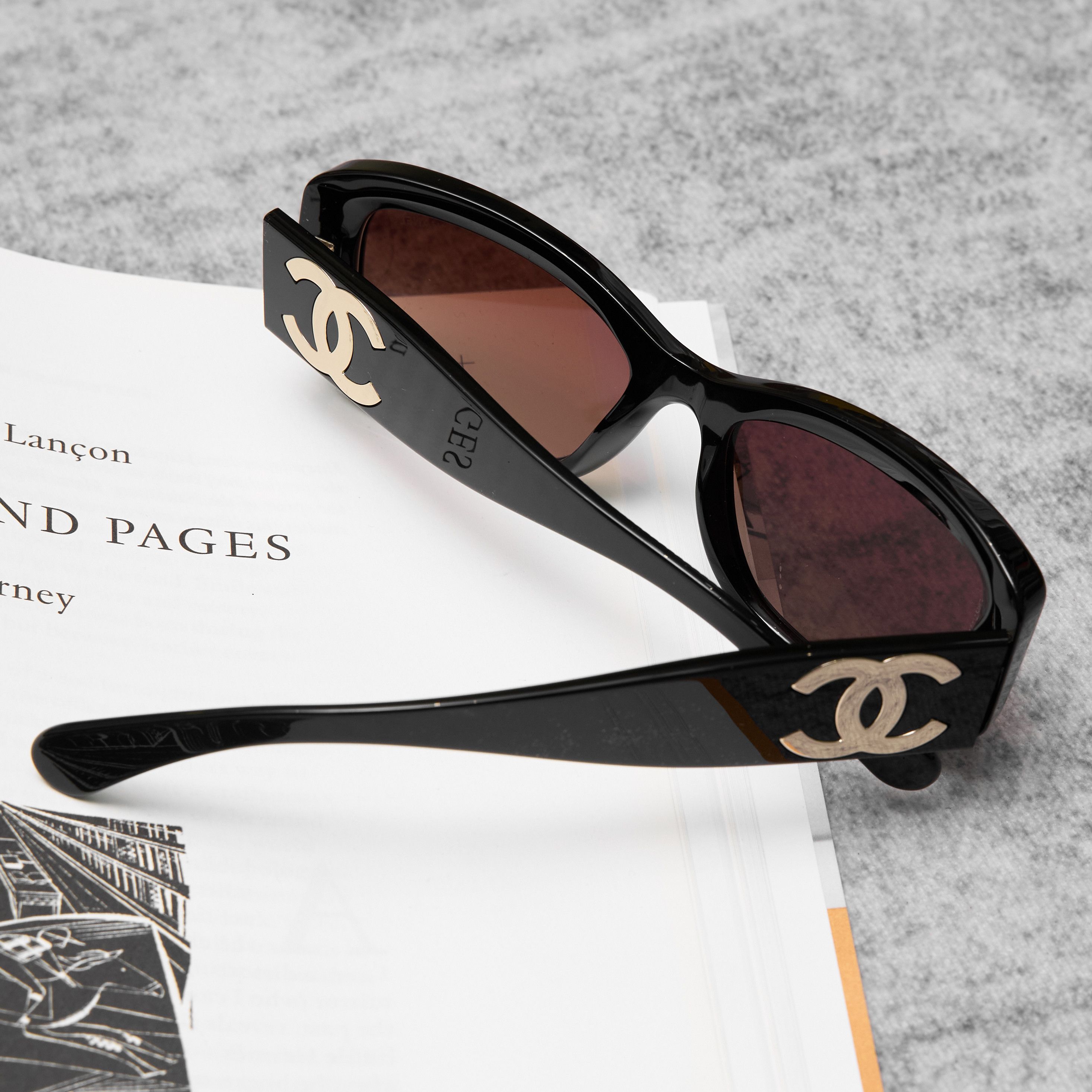 CHANEL 0CH5493 C622S5 Sunglasses