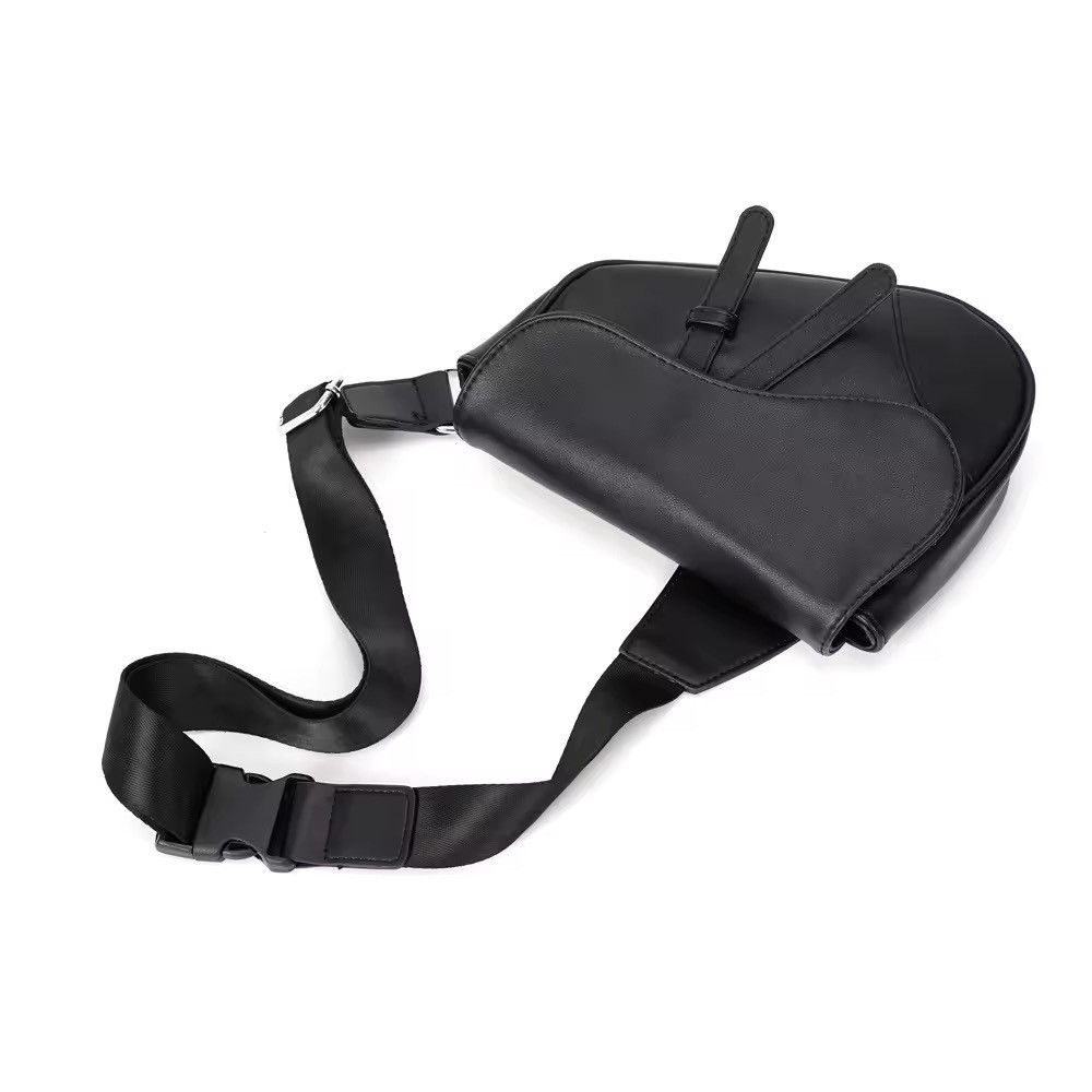 Vintage Casual Utility PU Leather buckle sling bag crossbody bag Size ONE SIZE - 7 Thumbnail