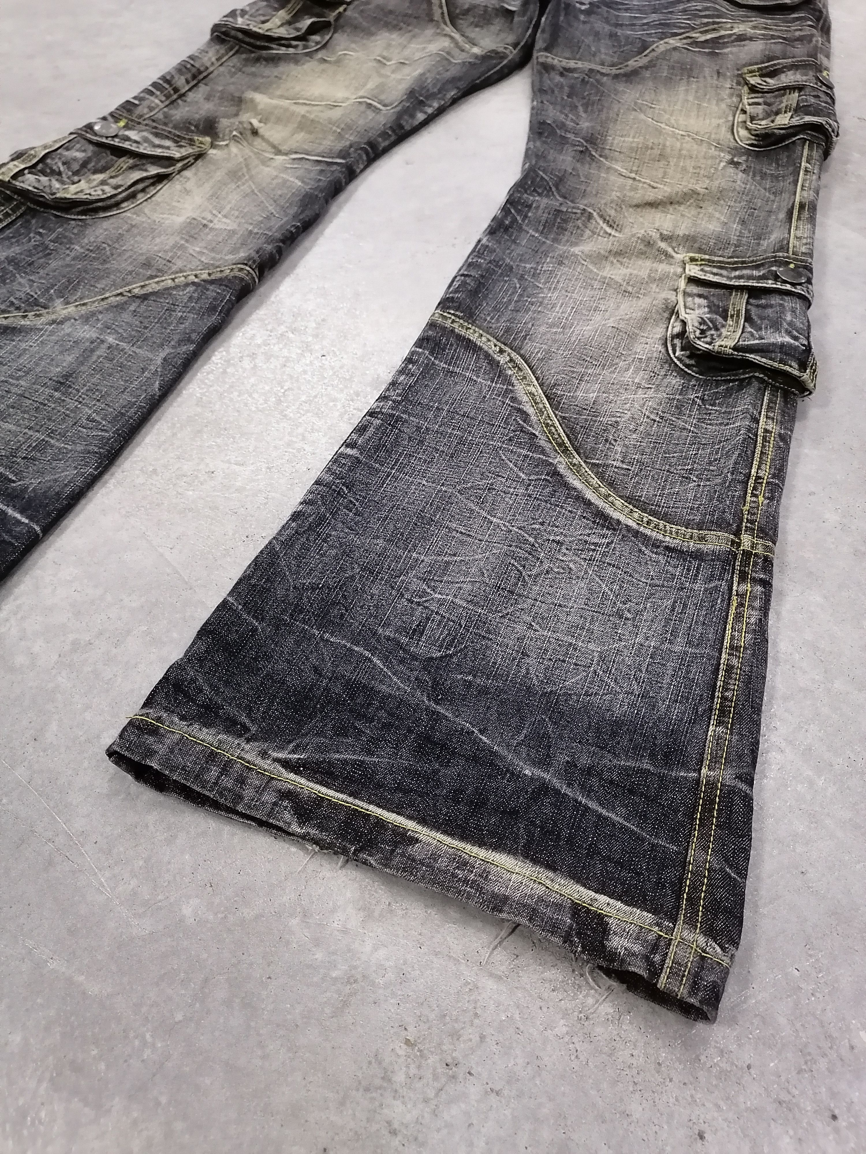 If Six Was Nine Super Flare Topism Claw Mark Multipocket Distressed Pants Size US 35 - 3 Thumbnail