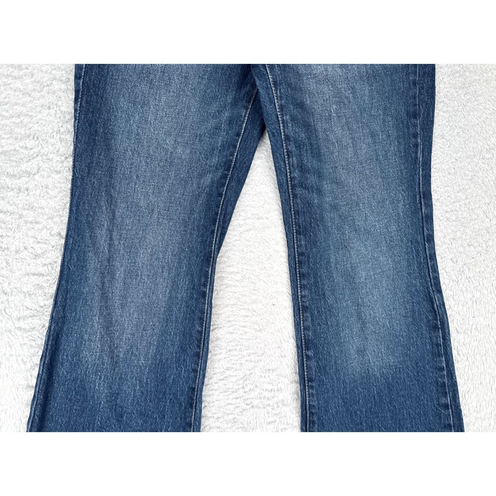 Vintage Universal Thread Jeans Womens 2R Blue High Rise Flare Denim Stretch Medium Wash Size 26" / US 2 / IT 38 - 3 Thumbnail