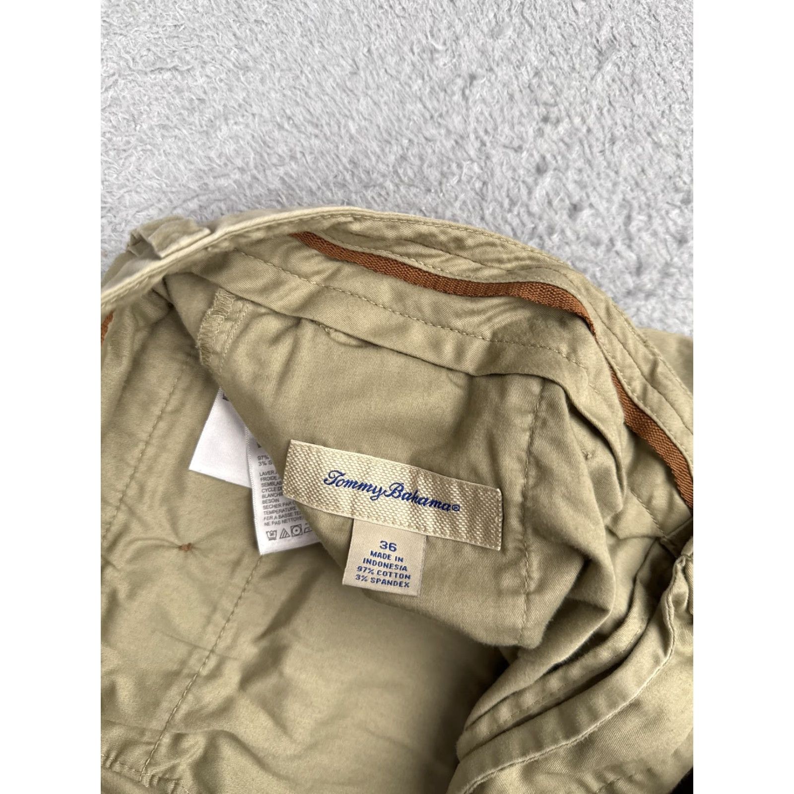 Tommy Bahama Tommy Bahama Shorts Mens 36 Chino Flat Front Zip Fly Casual Beige Paint Stains Size US 36 / EU 52 - 7 Thumbnail