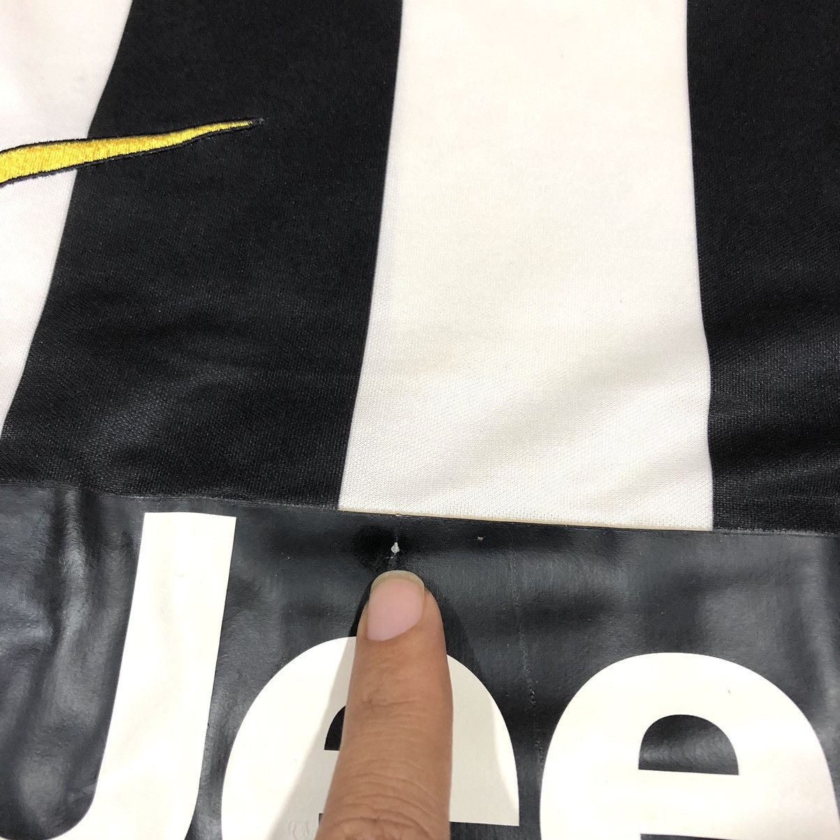 Nike Vintage Juventus FC Nike Rare Jersey Size US M / EU 48-50 / 2 - 9 Thumbnail