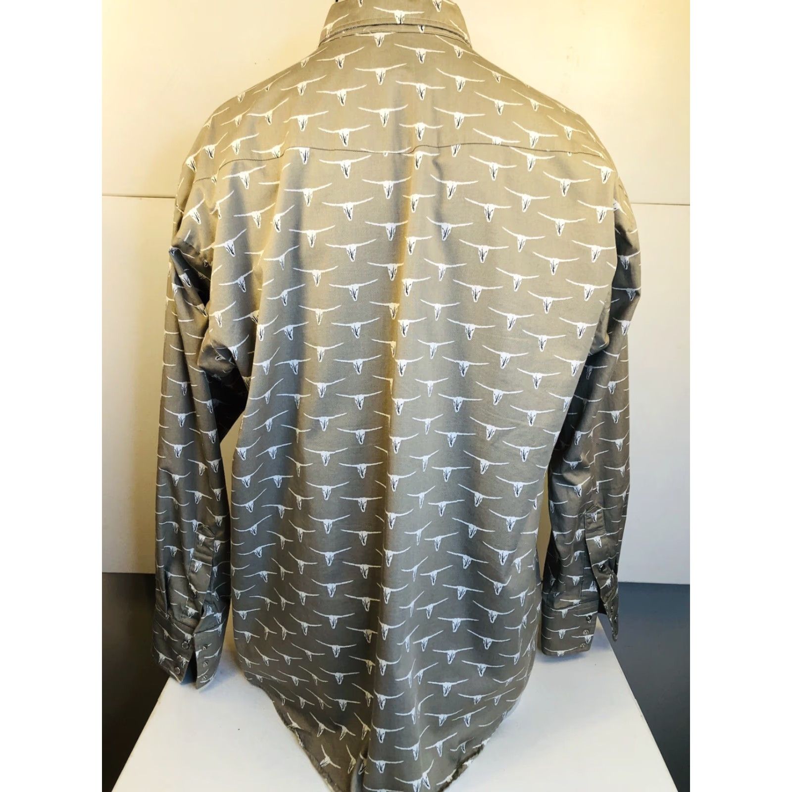 Vintage PANHANDLE SLIM Western Rockabilly Lg. LONGHORN SKULL Cowboy PEARL SNAP Shirt Men L Brown Slimming Long Sleeve Snap Button-Up Size US L / EU 52-54 / 3 - 4 Thumbnail