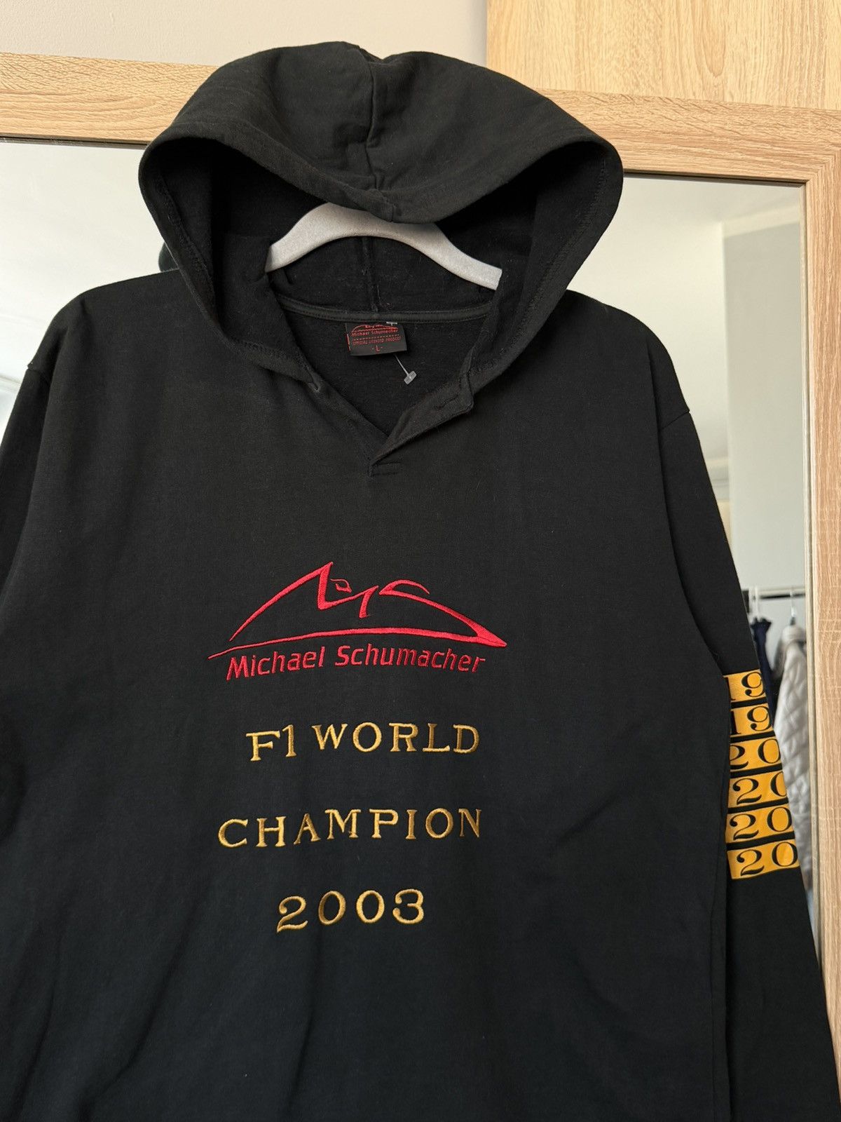 Ferrari Michael Schumacher F1 World Champion 2003 Hoodie ferrari Size US L / EU 52-54 / 3 - 10 Thumbnail