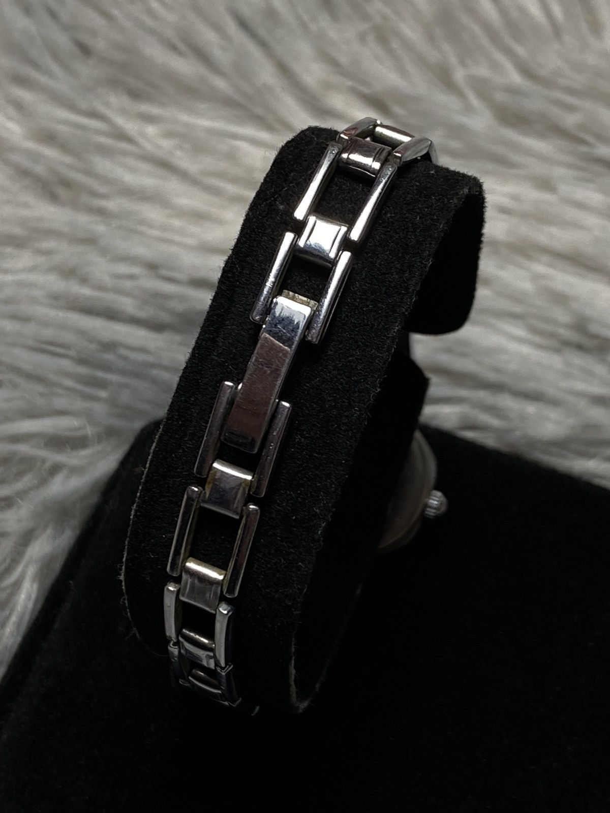 Japanese Brand Vintage Luch Roman Numeral Wristwatch | Japanese Brand Size ONE SIZE - 6 Thumbnail