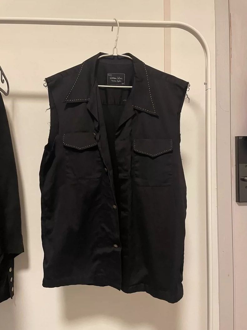 Number (N)ine Number (N)ineSleeveless shirt 2503-Nextarrow Size US L / EU 52-54 / 3 - 1 Thumbnail