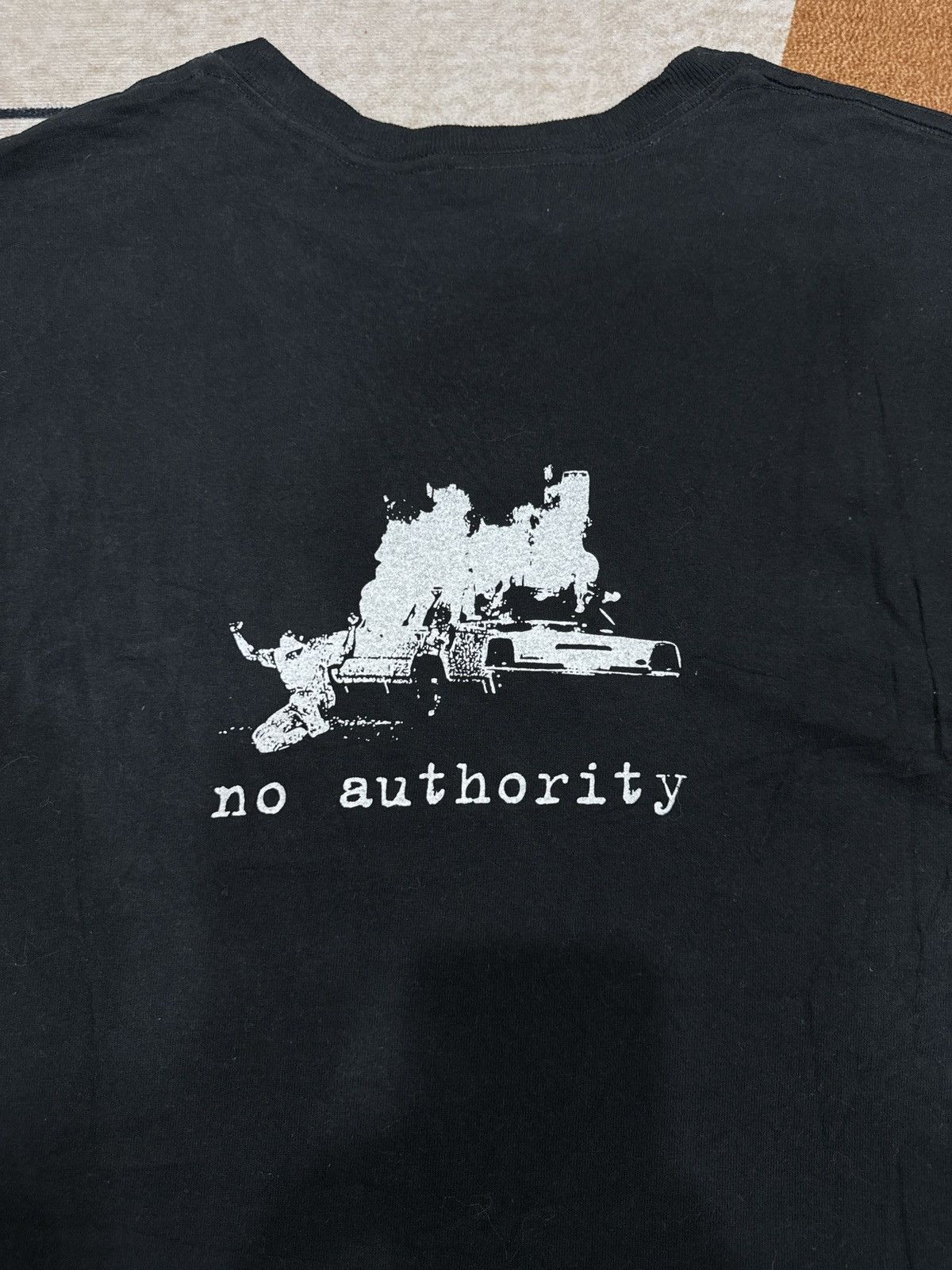 Vintage FACE TO FACE - NO AUTHORITY 1992 TOUR SHIRT Size US M / EU 48-50 / 2 - 8 Thumbnail