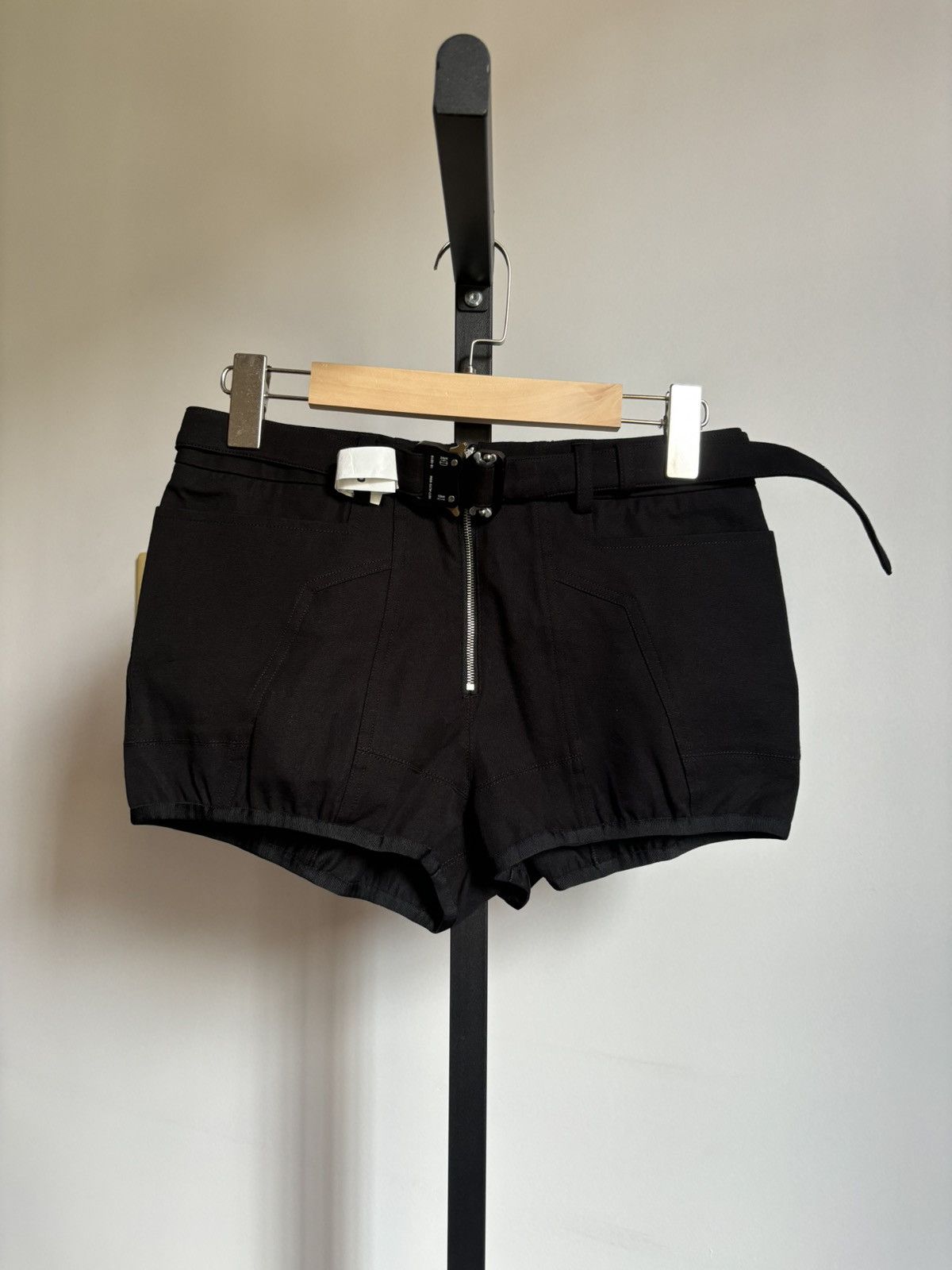 1017 ALYX 9SM Alyx shorts Size 27" / US 4 / IT 40 - 1 Thumbnail