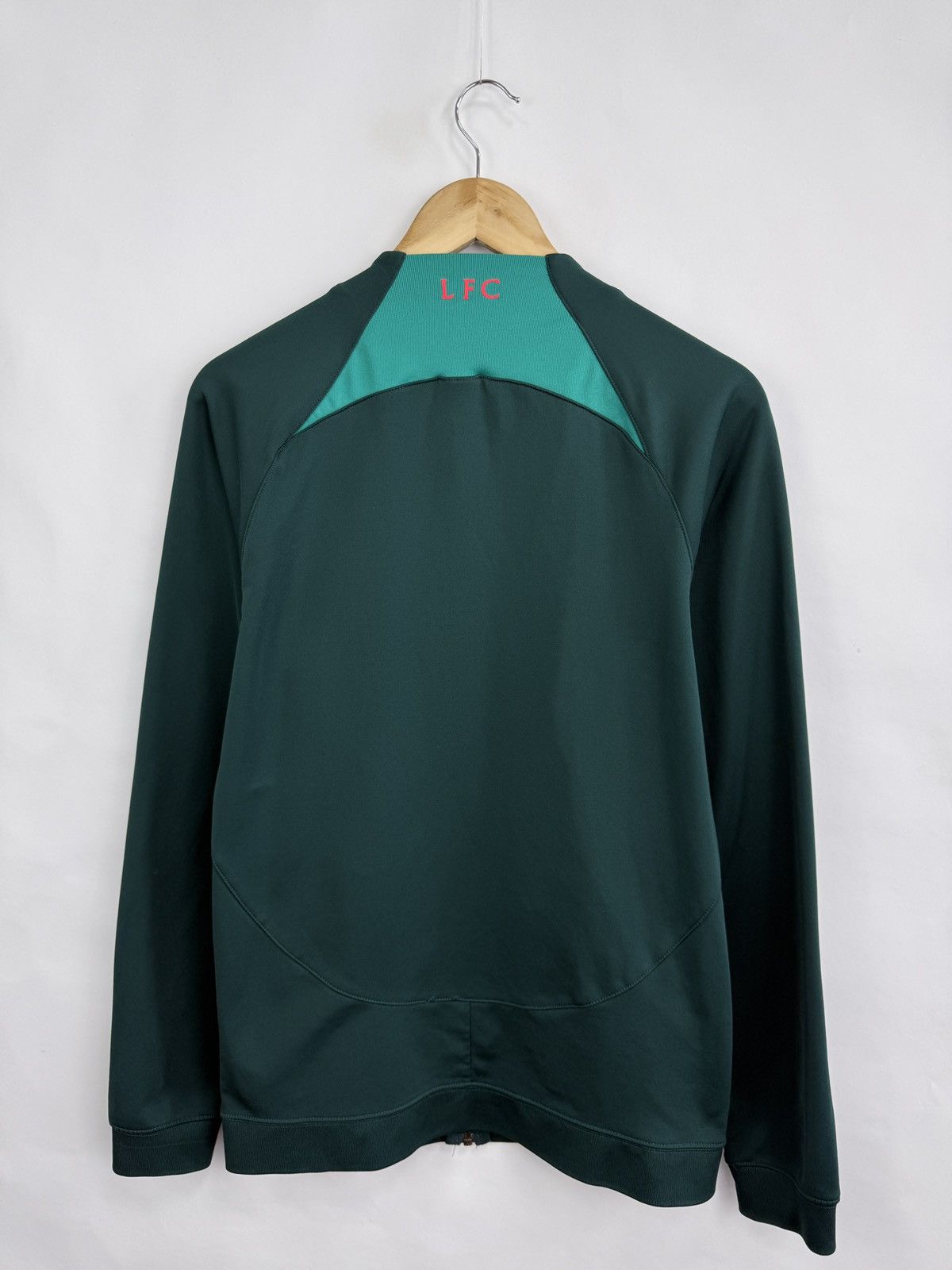 Nike 🏴󠁧󠁢󠁥󠁮󠁧󠁿 Y2K Liverpool Nike Zip Hoodie Soccer Jersey Rare Retro Size US S / EU 44-46 / 1 - 10 Thumbnail