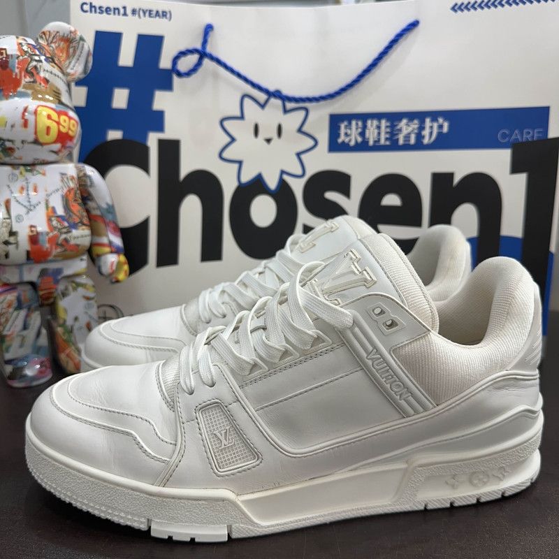 Louis Vuitton Louis Vuitton Trainer Sneakers White Fashion Shoes 0089 Size US 8.5 / EU 41-42 - 1 Thumbnail