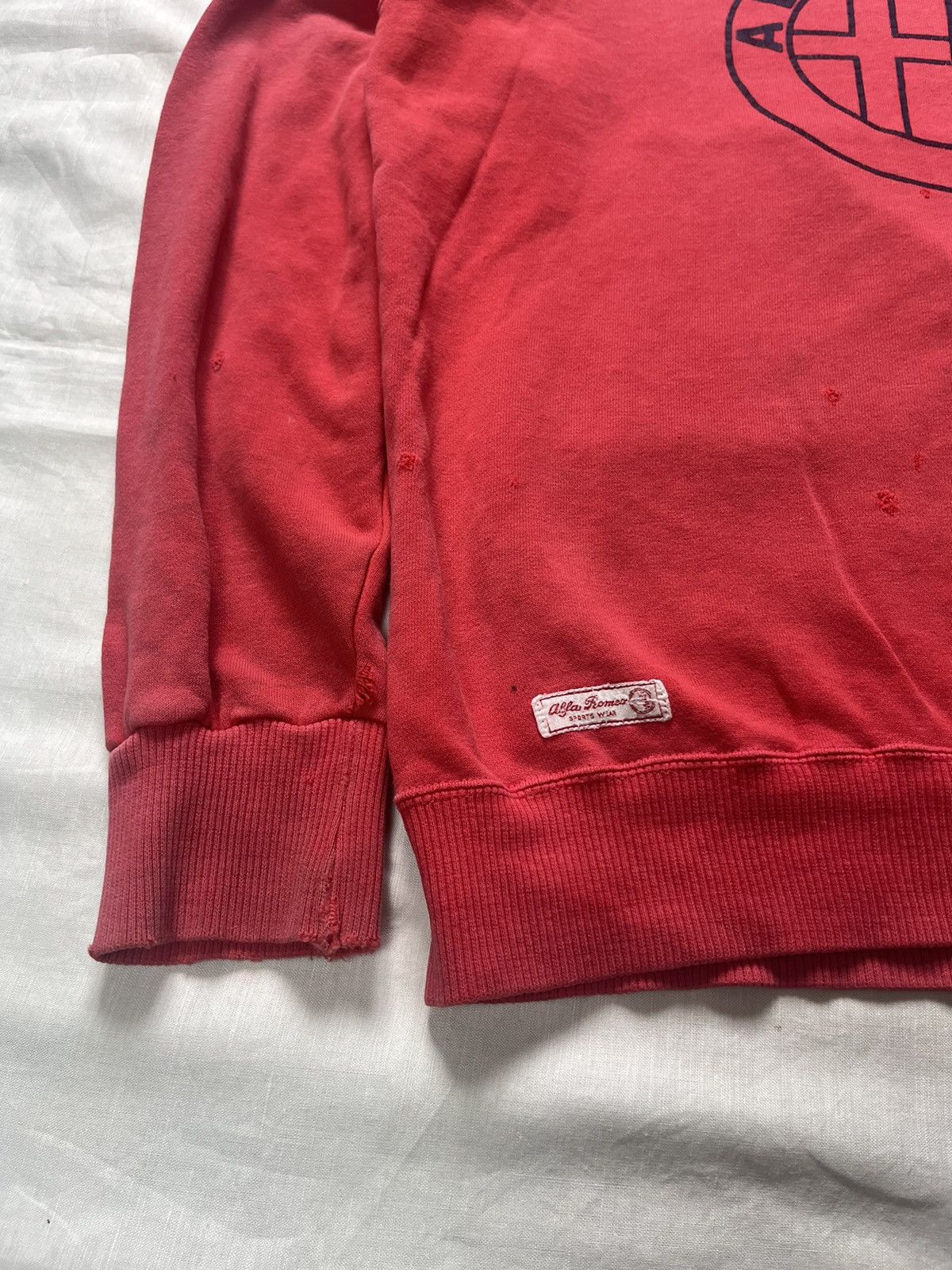 NASCAR Alfaromeo Distressed Sweatshirt Big Logo Size US L / EU 52-54 / 3 - 12 Thumbnail