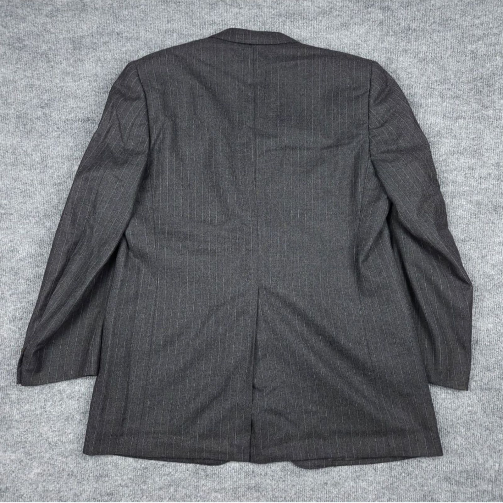 Ermenegildo Zegna Ermenegildo Zegna Blazer Jacket Men's 44 Gray Pin Stripe Wool Regular Single-Breasted blazer, Wool, Dry Clean Only, Men Size 44R - 5 Thumbnail