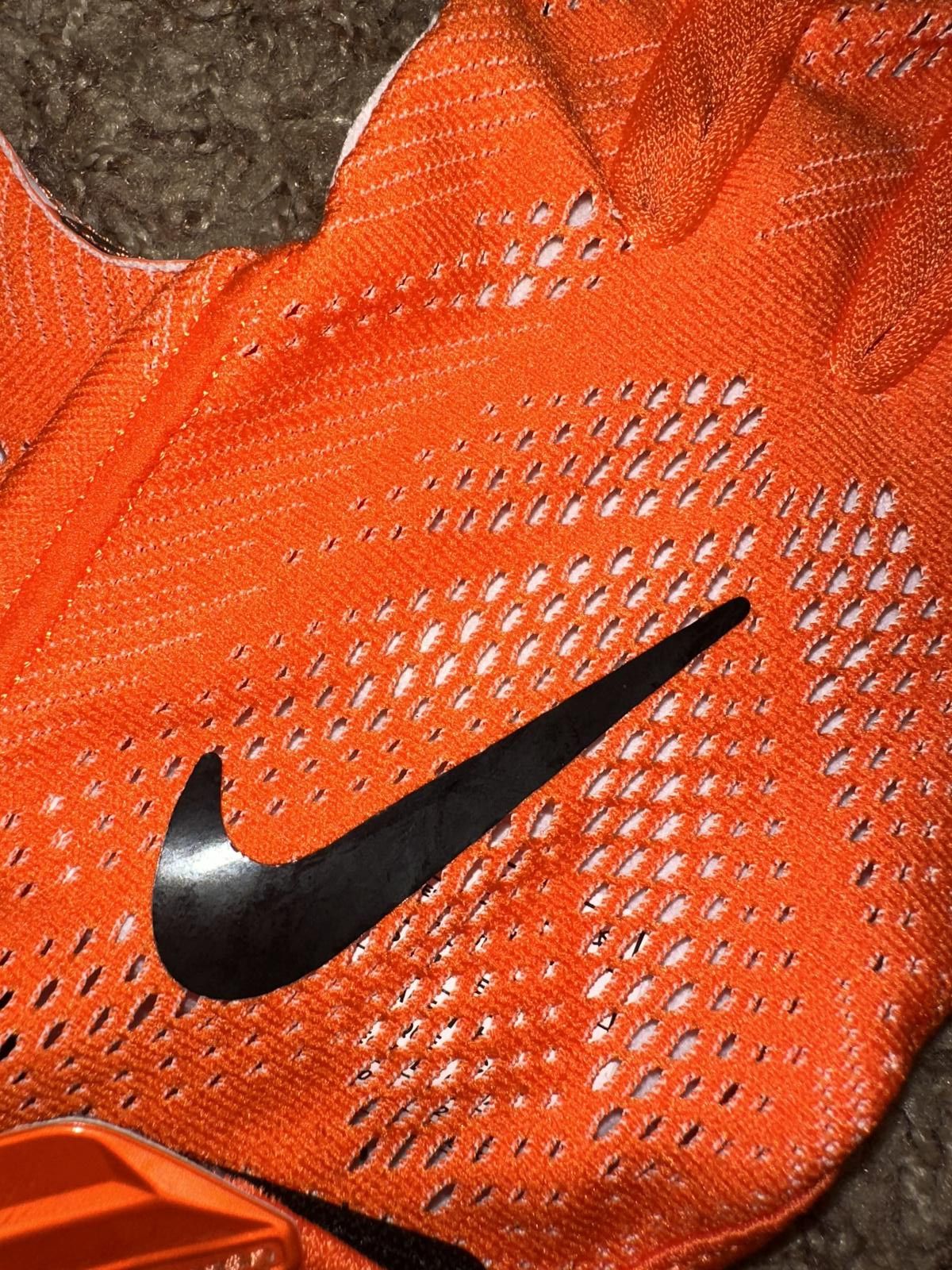Nike Nike Men’s Vapor Knit NFL Cincinnati Bengals Receivers Football Gloves Size ONE SIZE - 6 Thumbnail