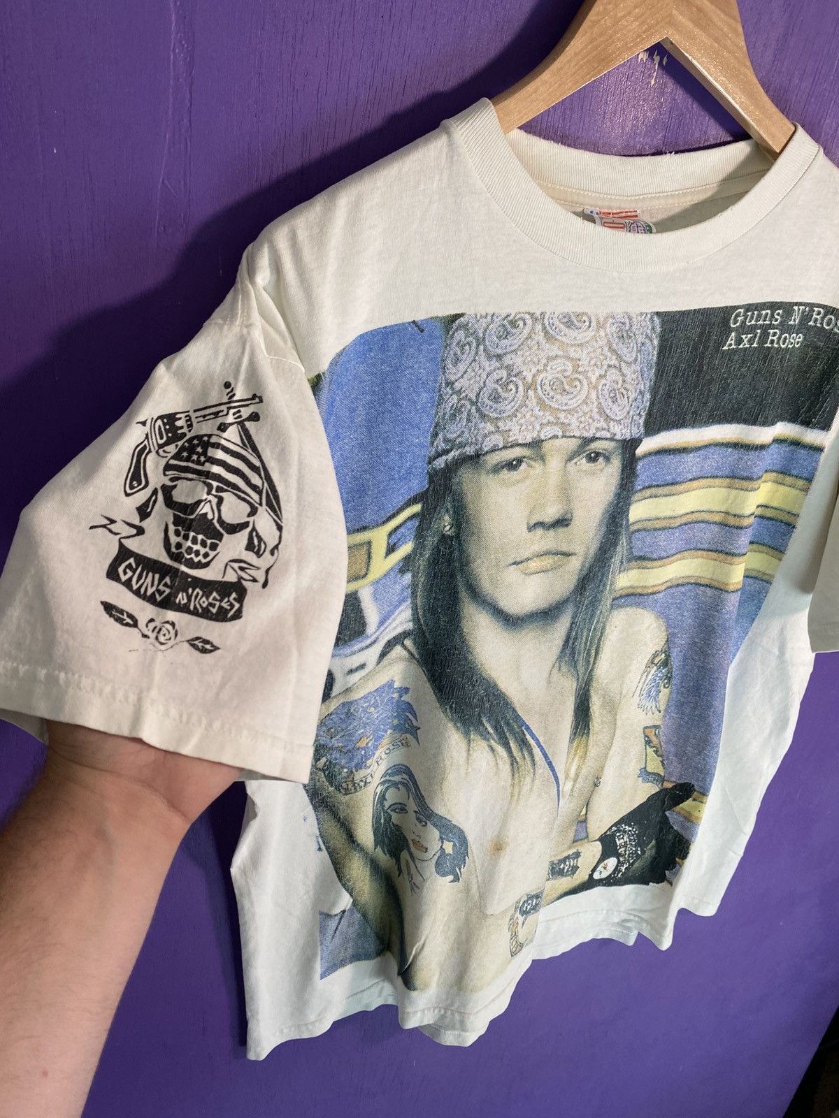 Band Tees Vintage 90s Guns N Roses Axl Rose t-shirt Size US XL / EU 56 / 4 - 3 Thumbnail