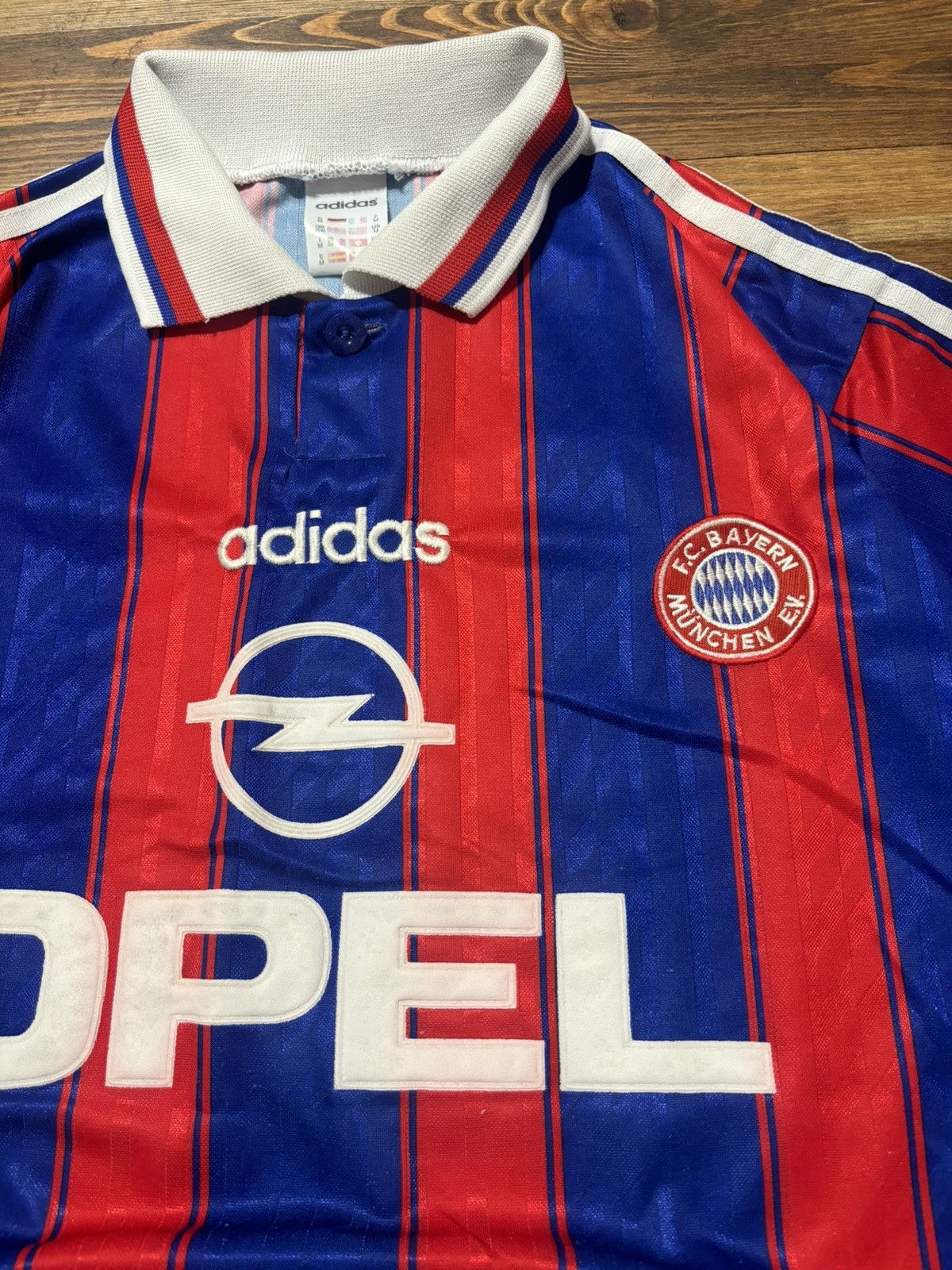 Adidas retro blokecore Adidas Bayern Munchen 1995/96/97 jersey Size US M / EU 48-50 / 2 - 3 Thumbnail