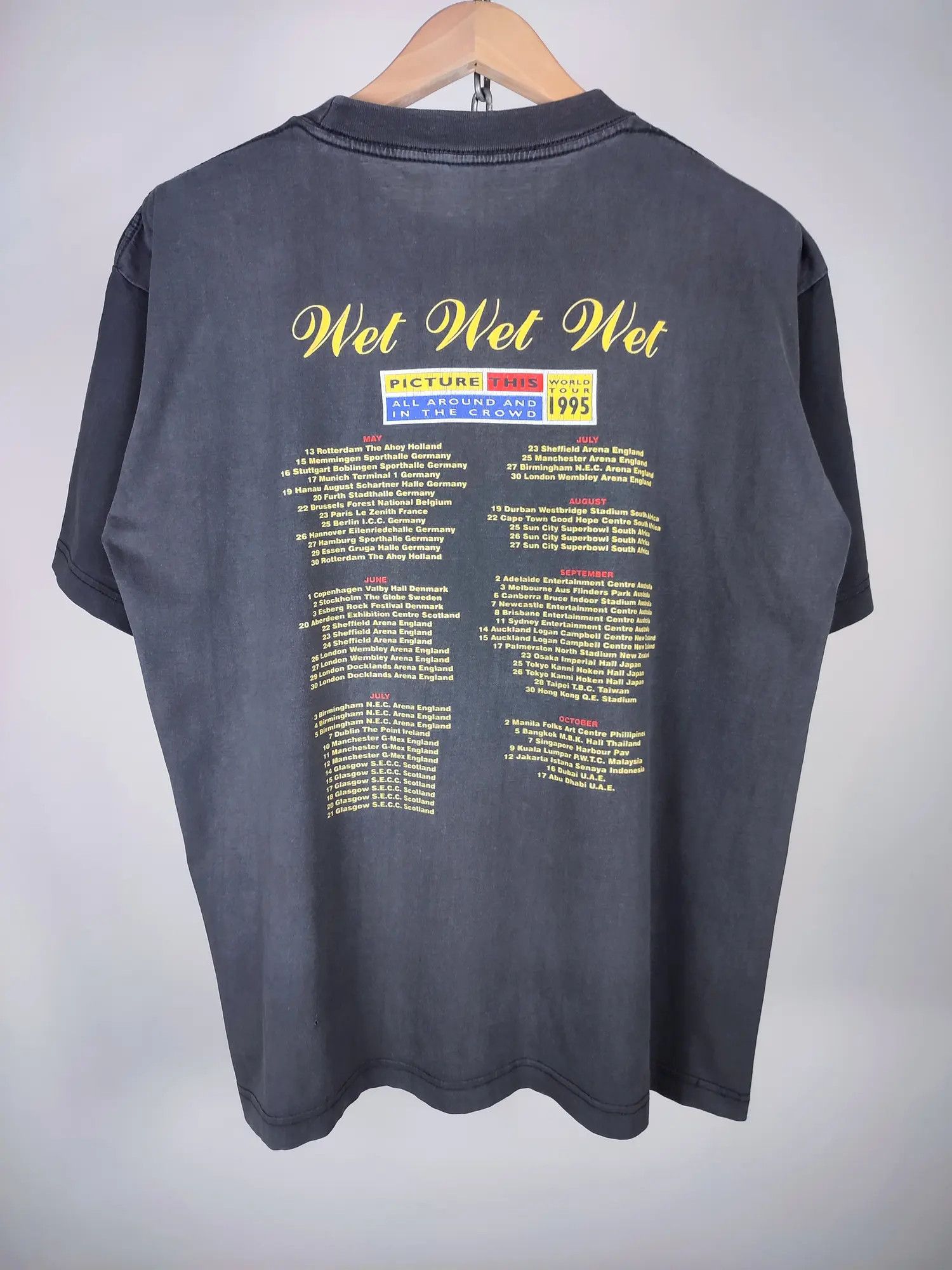 Band Tees × Vintage Vintage 90s World Tour Wet Fade Japanese T-shirt Size US XL / EU 56 / 4 - 5 Thumbnail