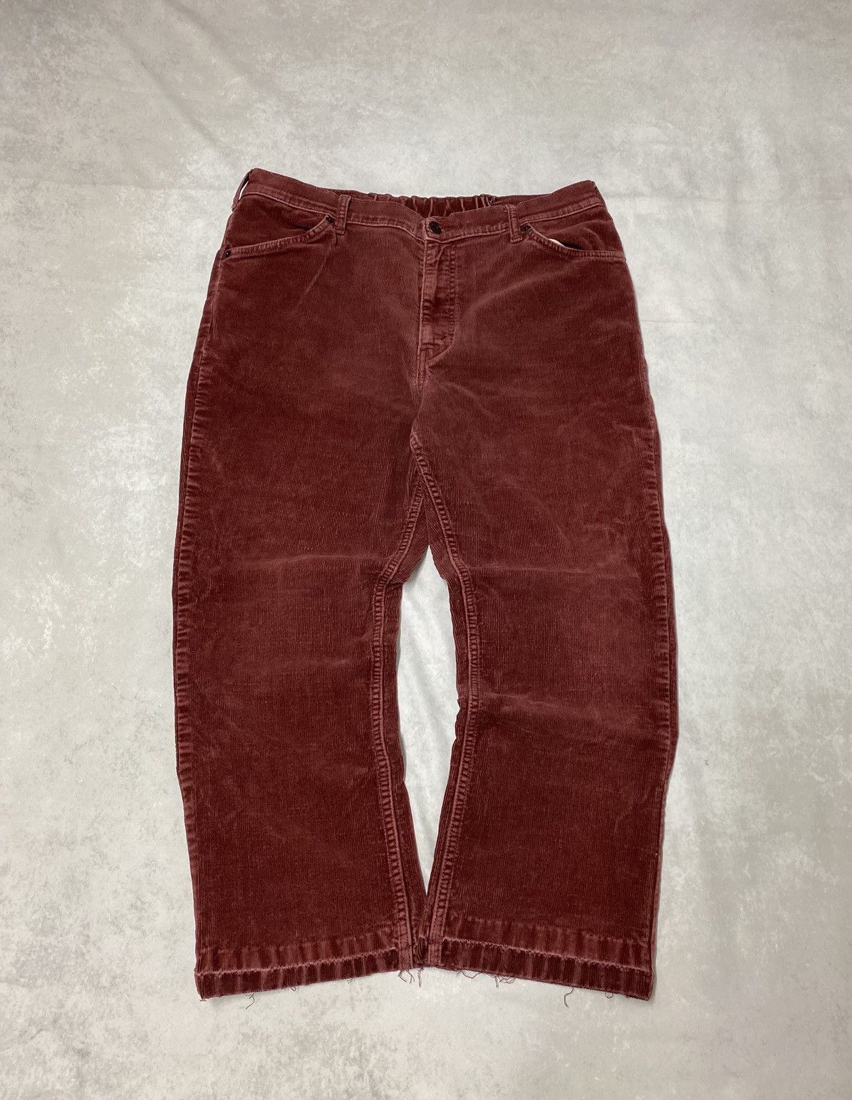 Levi's × Vintage Vintage 90’s Burgundy Corduroy Orange Tab Levi’s (34x24) Size US 34 / EU 50 - 2 Thumbnail