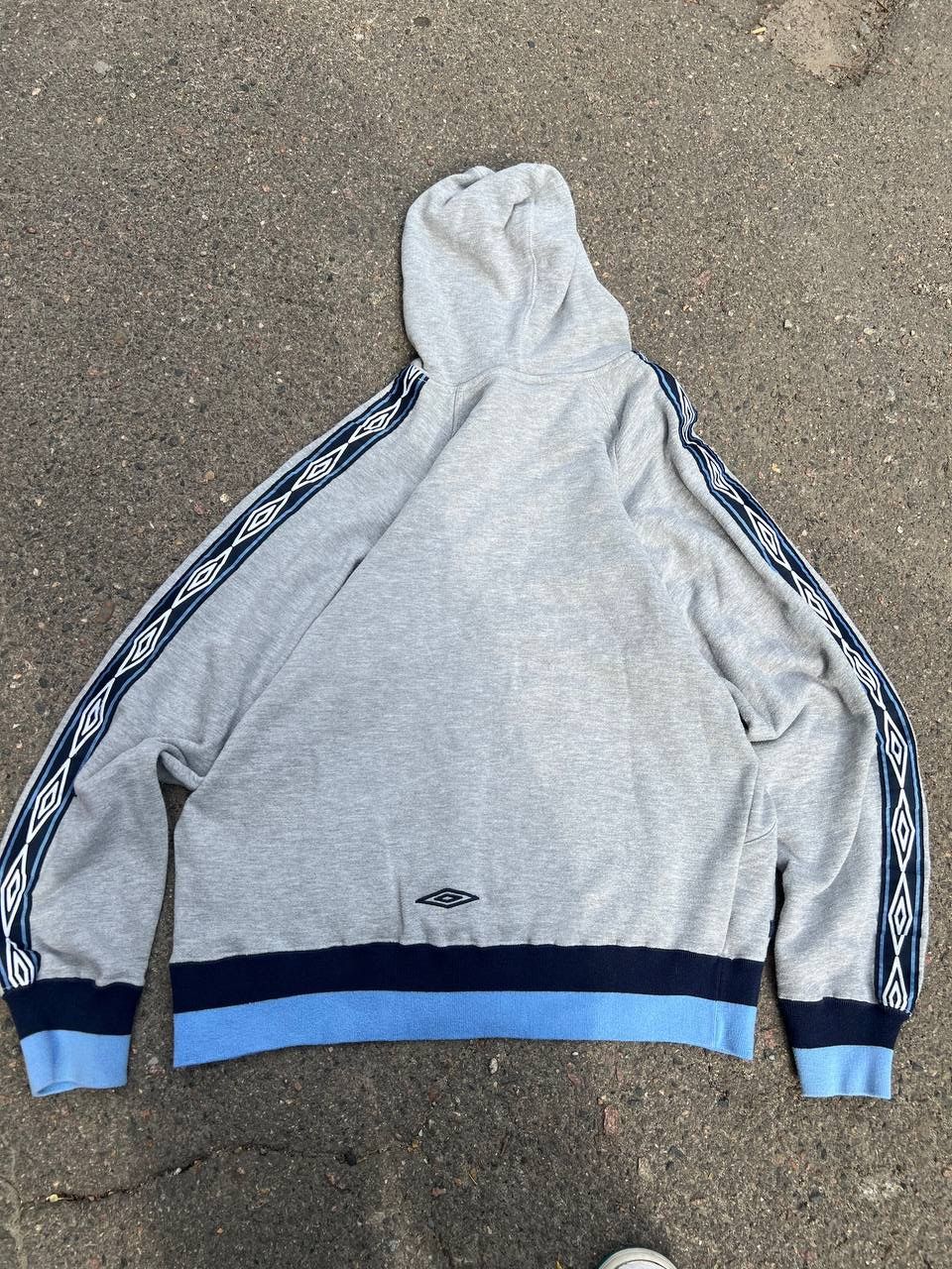 Umbro × Vintage Vintage Y2K Umbro Monogram Lampas Strip 1924 Hoodie Size US XL / EU 56 / 4 - 6 Thumbnail