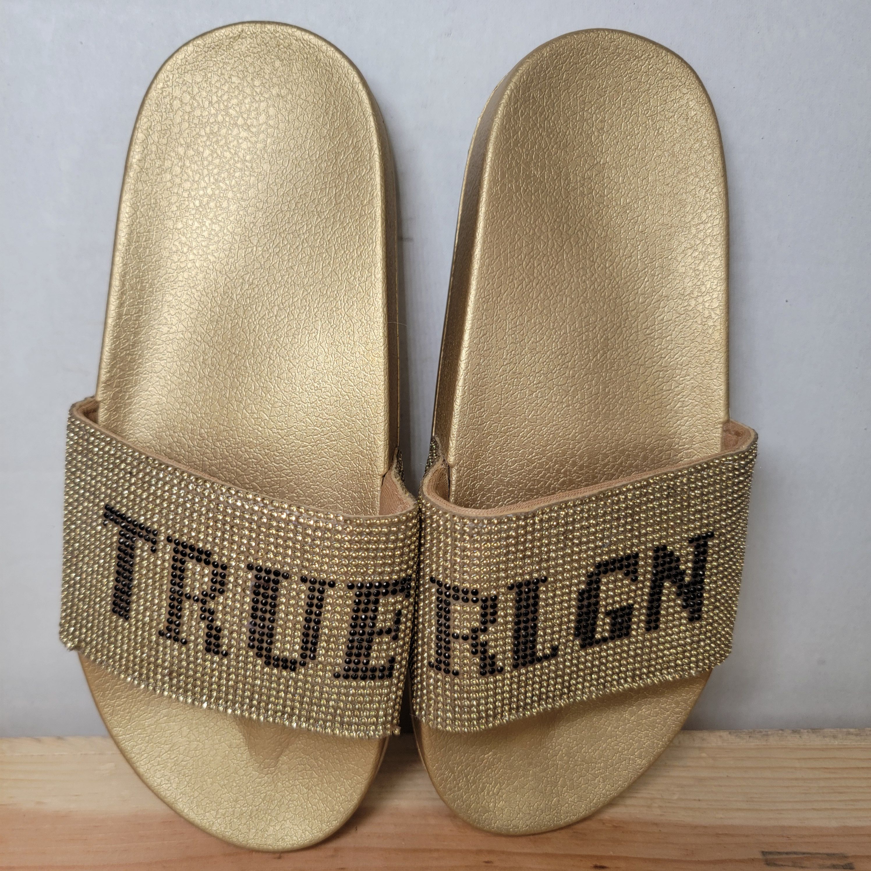 True Religion True Religion Gold Bling Adult Sliders - Size 7 Size US 7 / IT 37 - 1 Thumbnail