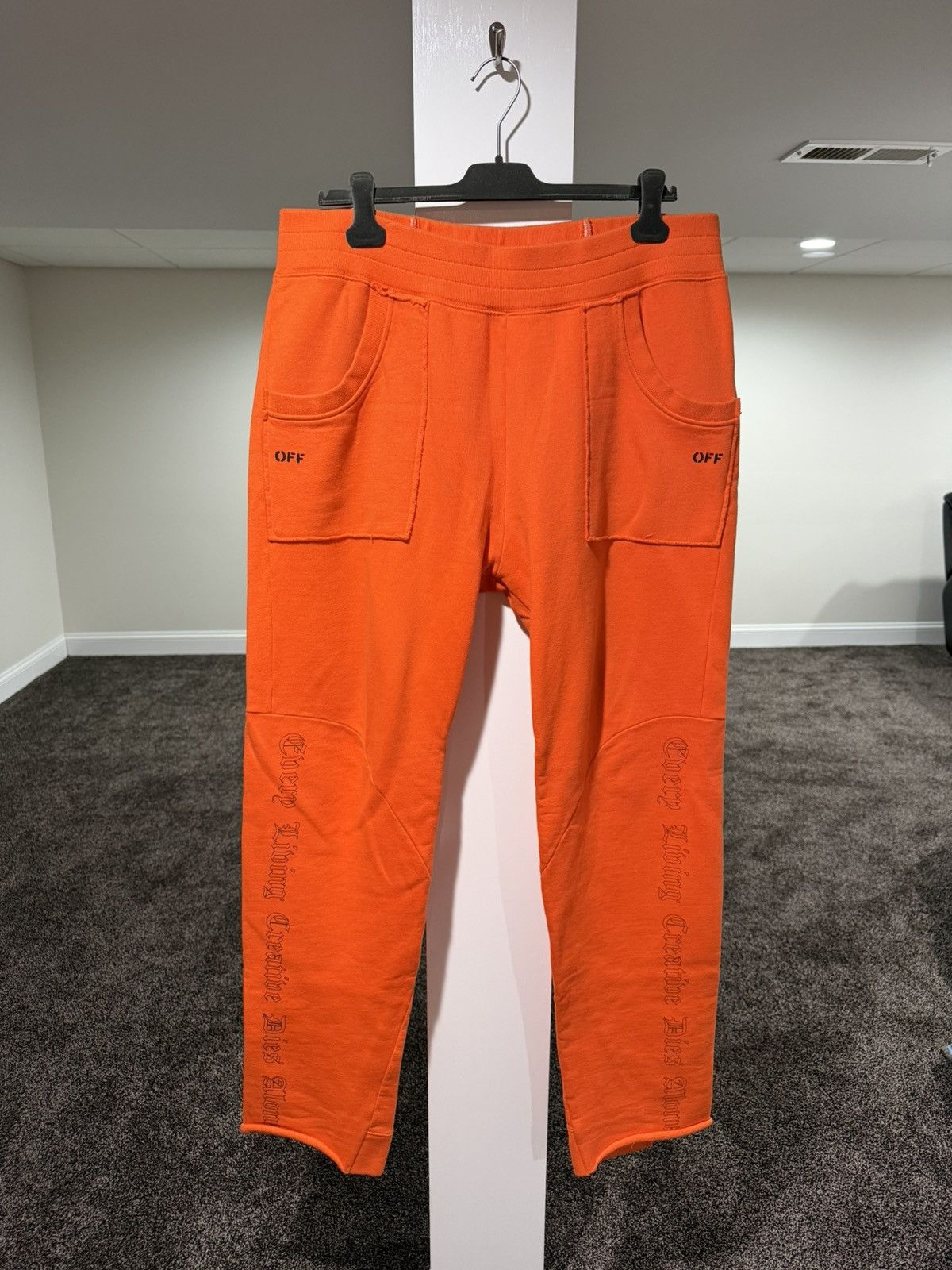 Off-White × Vlone Vlone x Off-White 2016 Orange Logo Sweatpants Size US 38 / EU 54 - 2 Thumbnail
