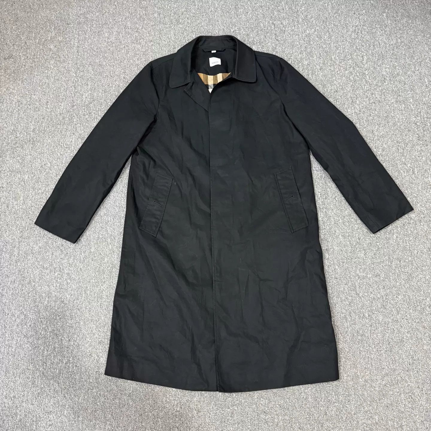 Burberry Burberry black check lining overcoat 50 EU 95 New Size US M / EU 48-50 / 2 - 1 Thumbnail