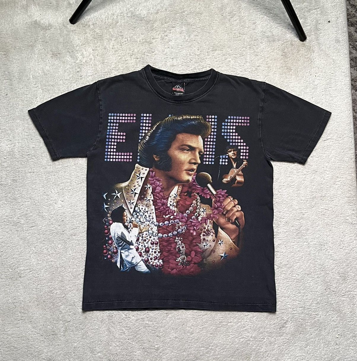 Vintage Vintage Black T-Shirt Tee Fullprint Elvis Presley Band Size US S / EU 44-46 / 1 - 1 Thumbnail