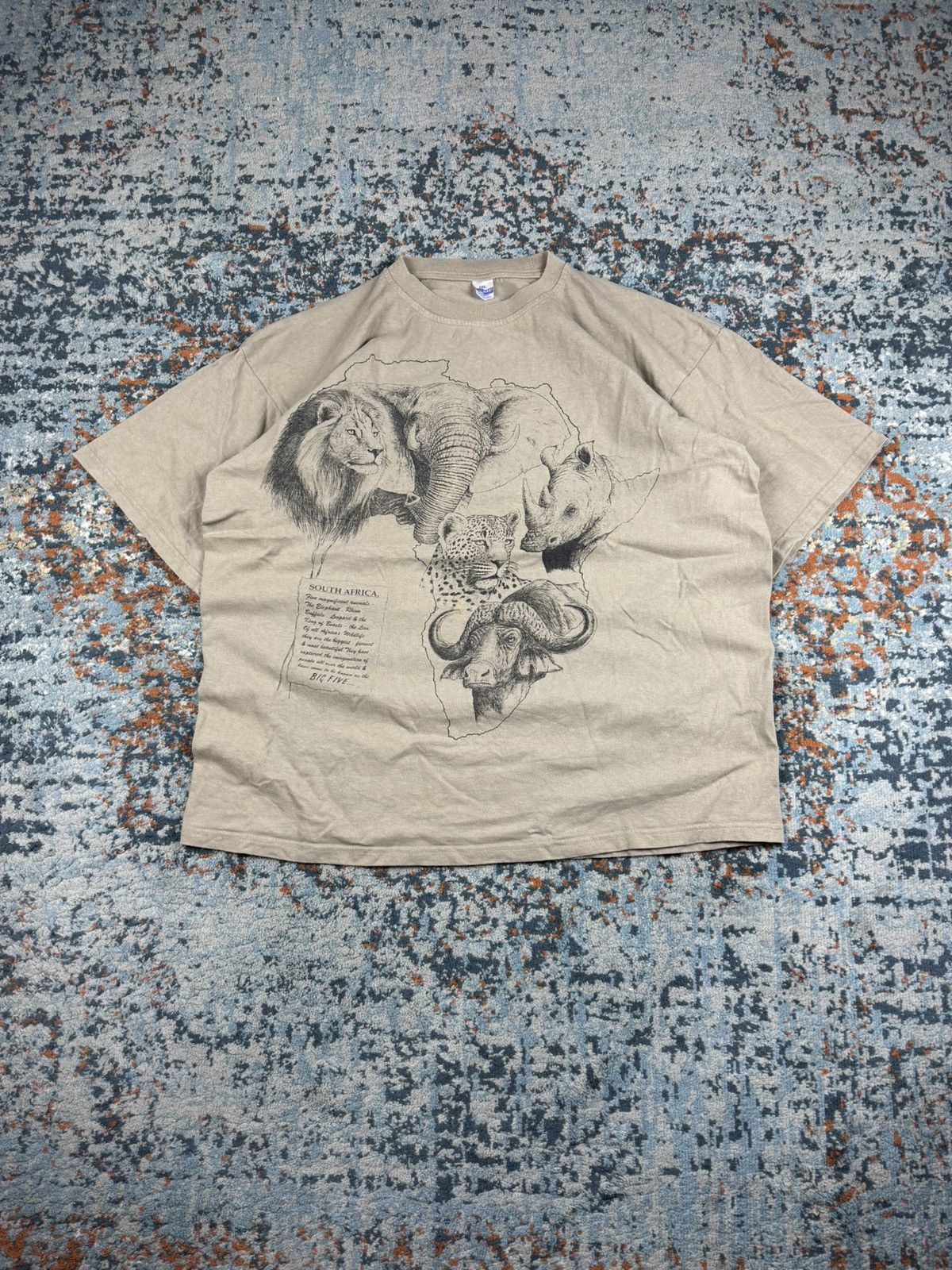 Vintage Vintage 90s Africa safari animal graphic tee lion elephant Size US XL / EU 56 / 4 - 1 Thumbnail