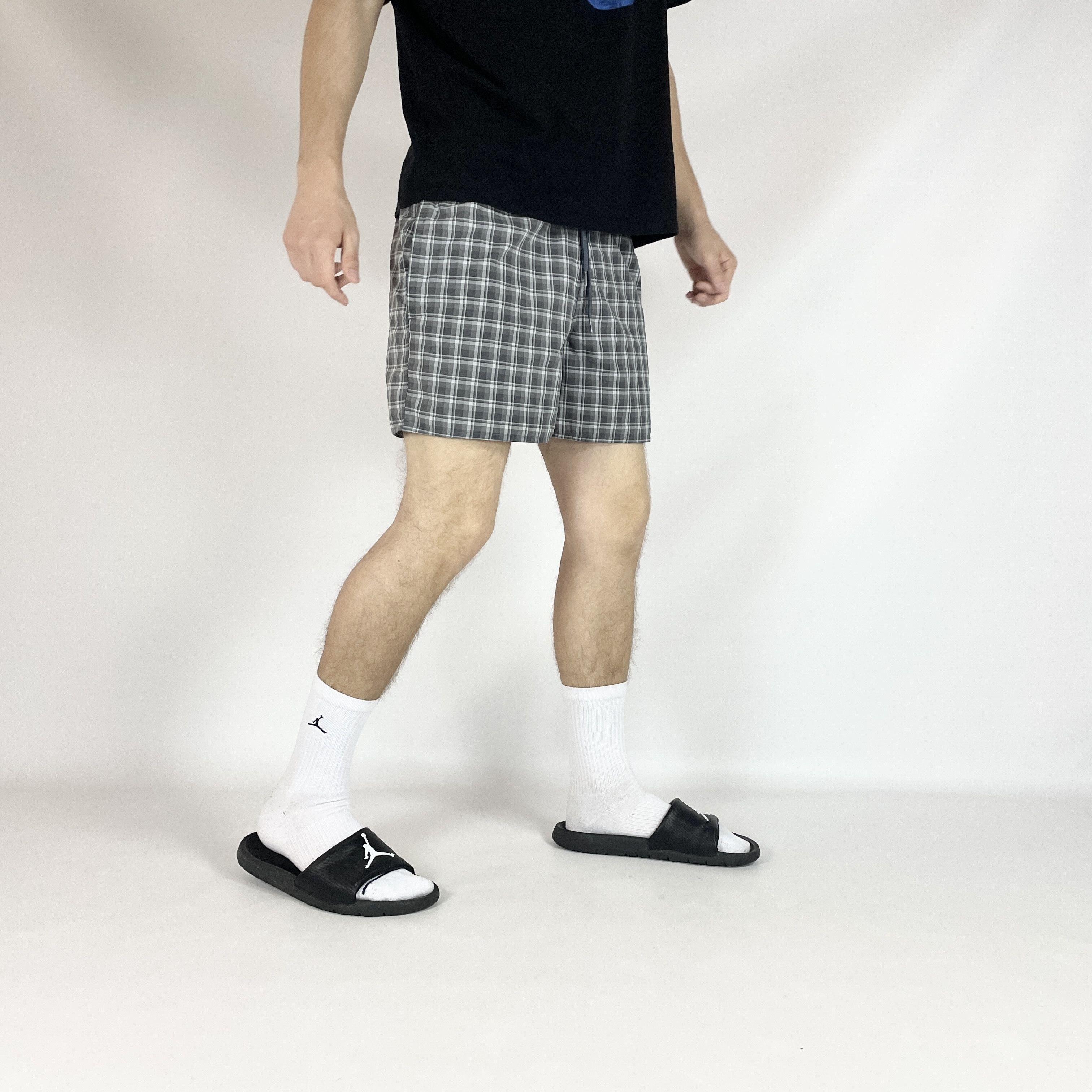 Adidas Adidas Vintage Checkered Plaid Gray White Nylon Beach Shorts Size US 32 / EU 48 - 2 Thumbnail