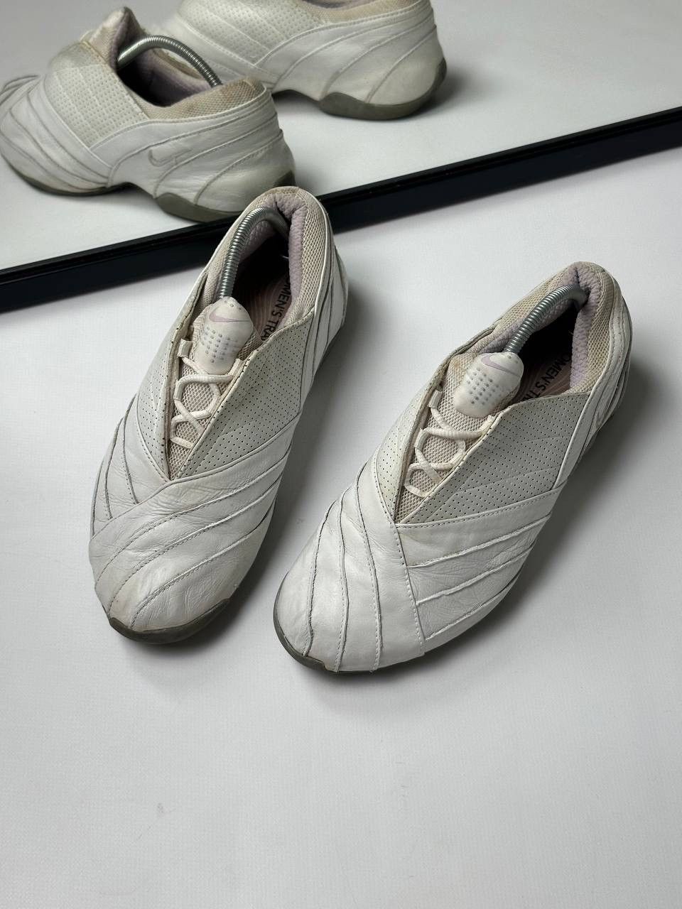 90s Vintage Nike Japanese Style Leather Shoes