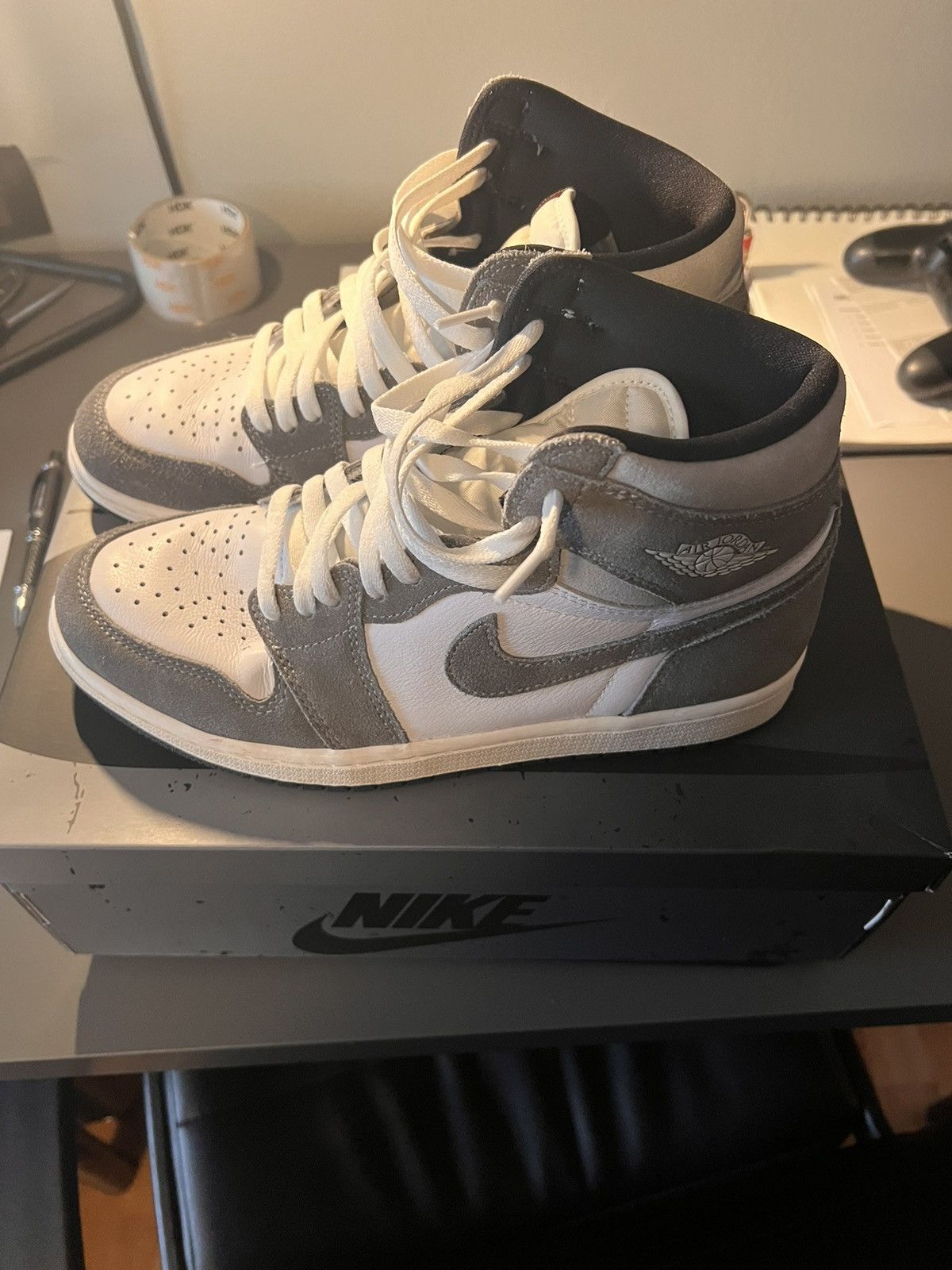 Jordan Brand × Nike Air Jordan 1 Retro Mauve OG Size US 8.5 / EU 41-42 - 3 Thumbnail