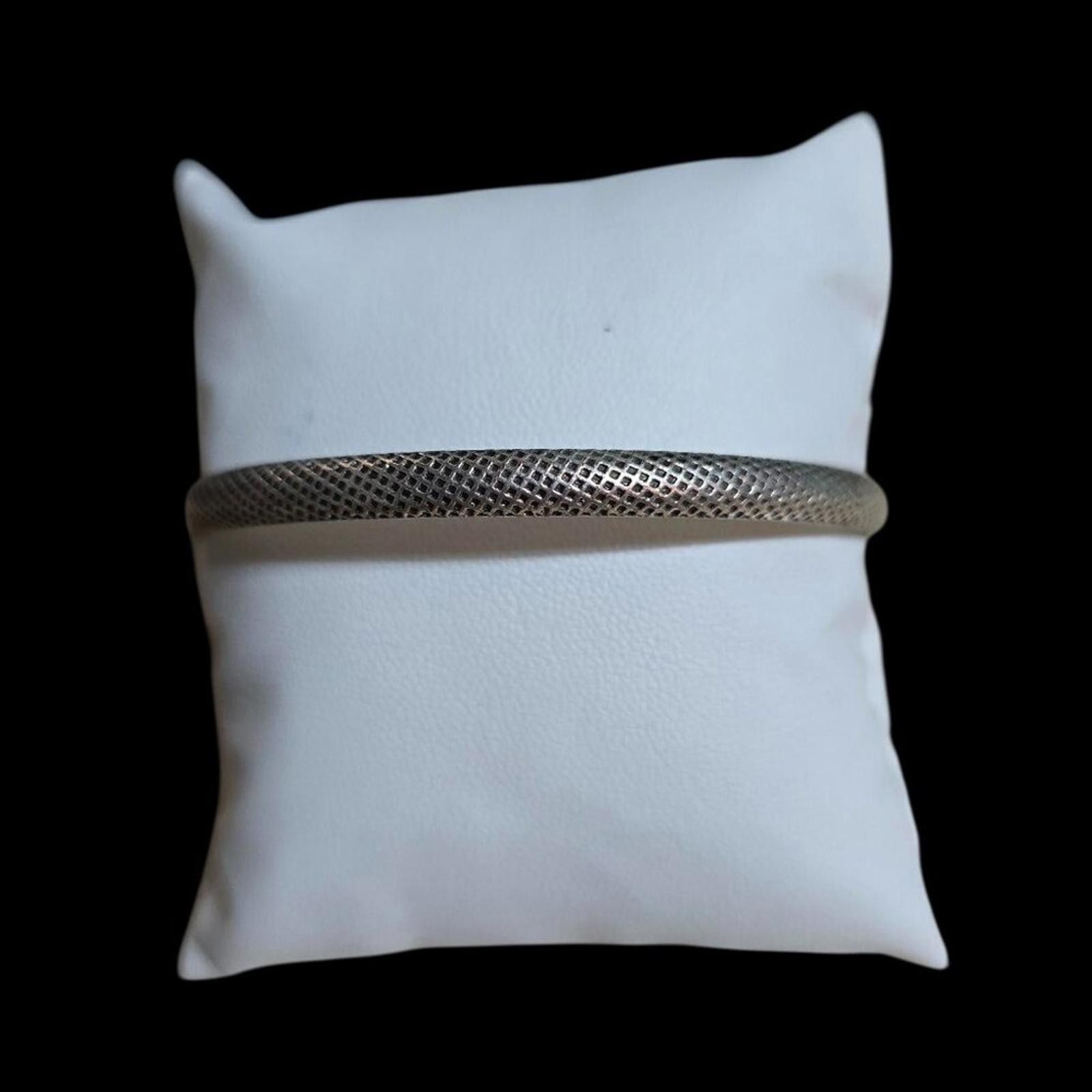 Other Fine Grid Mesh Motif Sterling Silver Bangle Bracelet India Size ONE SIZE - 1 Thumbnail